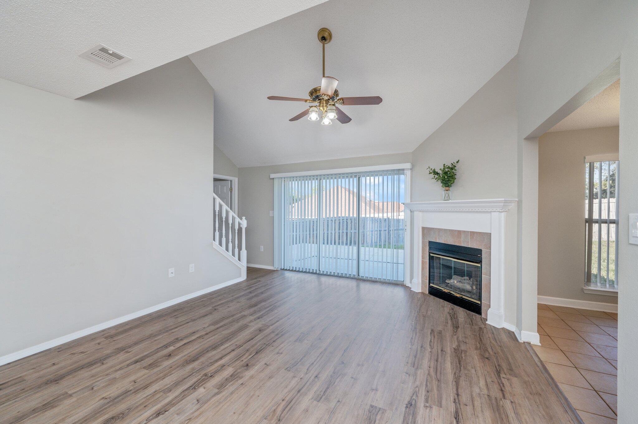 RIVERCHASE S/D PH 1 - Residential