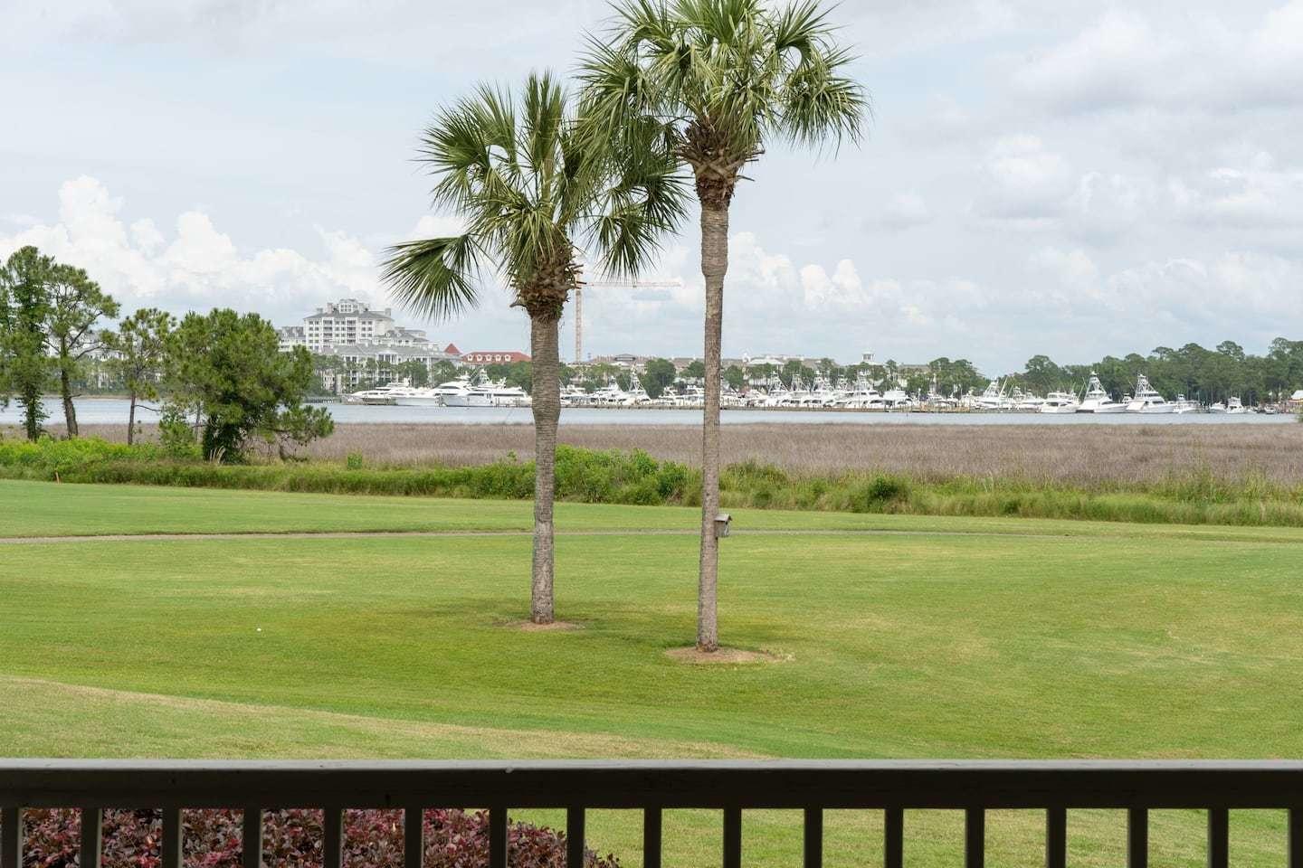 HARBOUR POINT CONDO - Residential