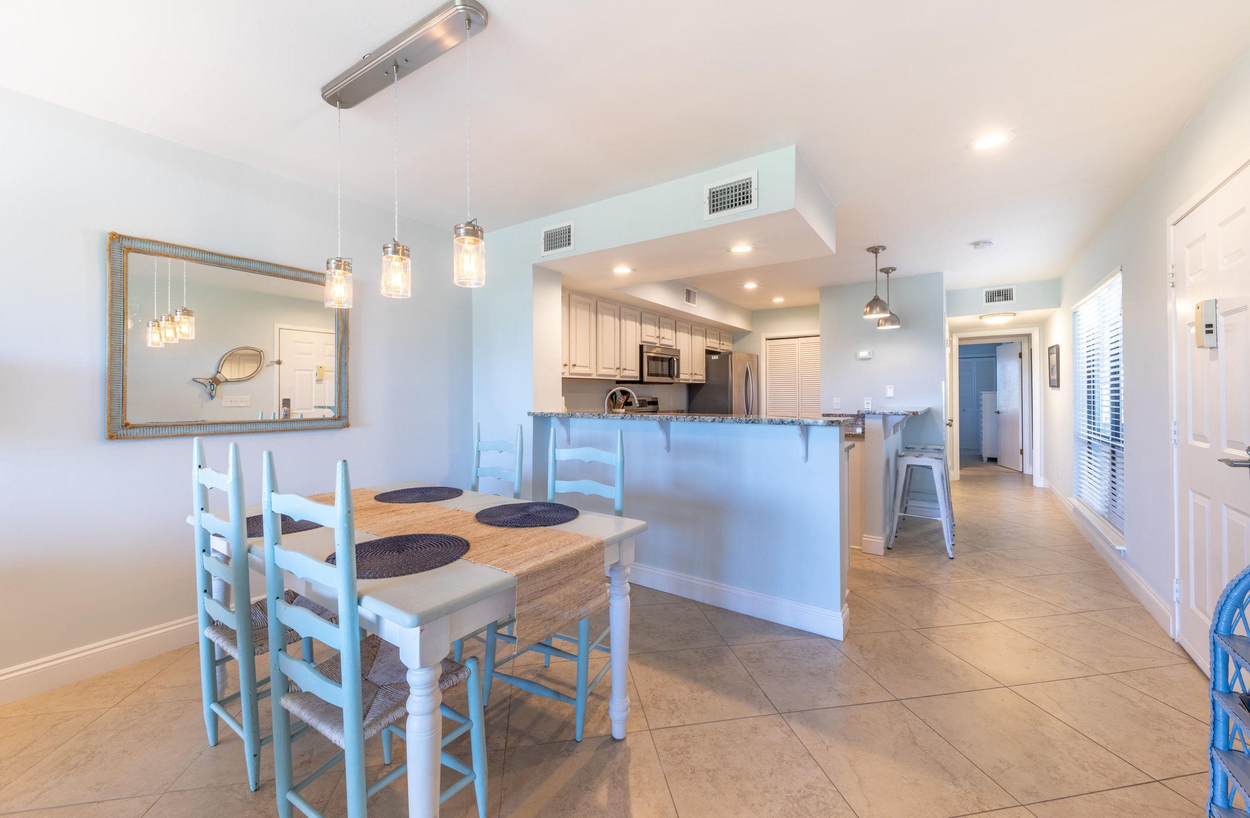 HARBOUR POINT CONDO - Residential