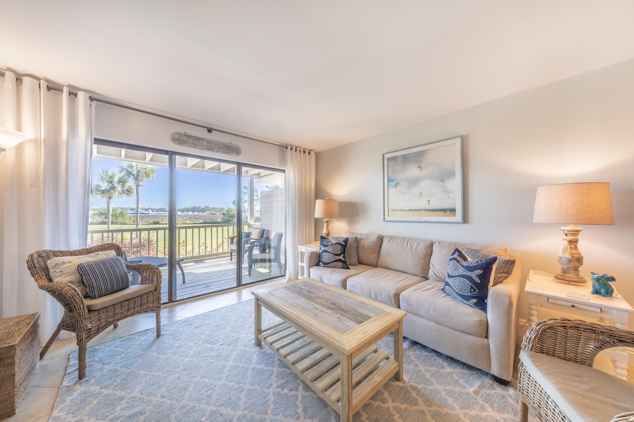 HARBOUR POINT CONDO - Residential