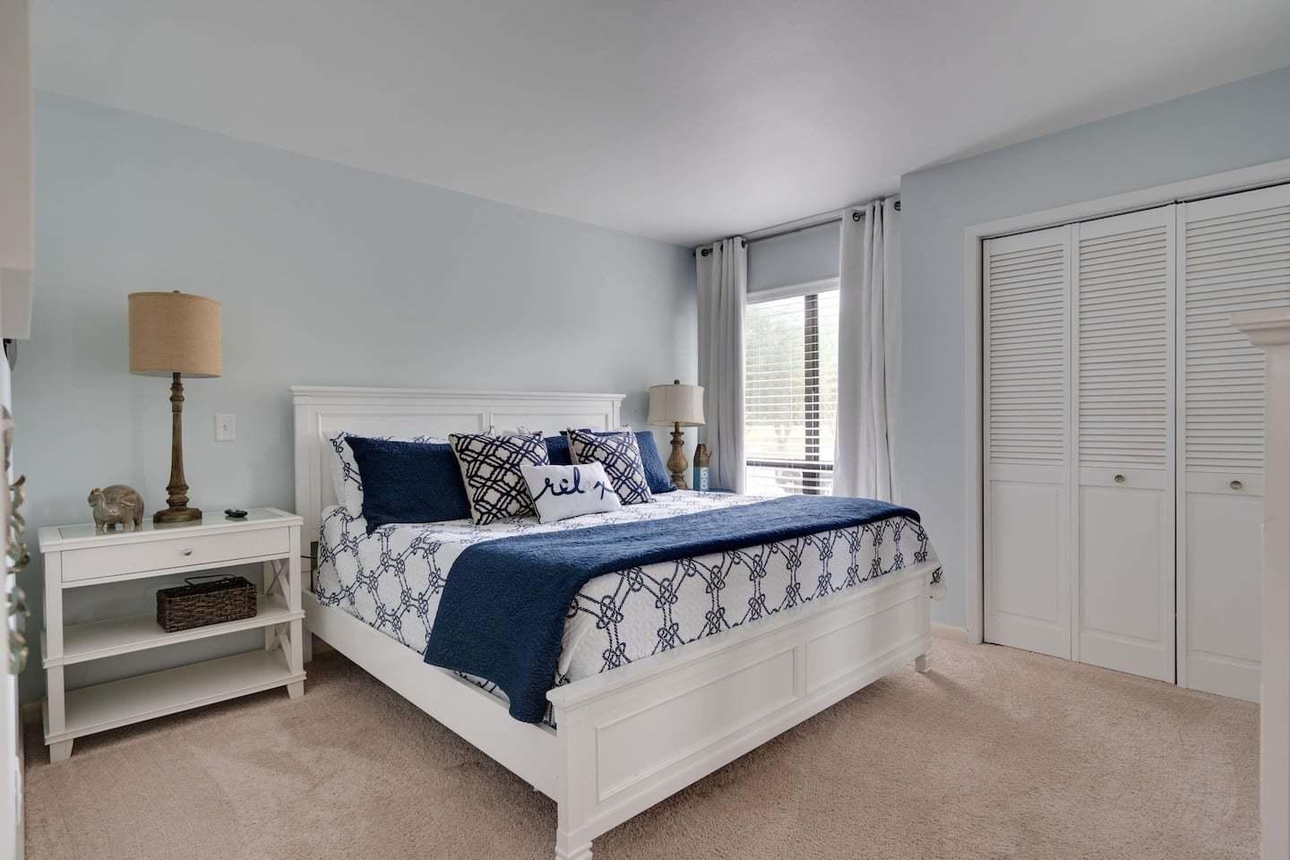 HARBOUR POINT CONDO - Residential