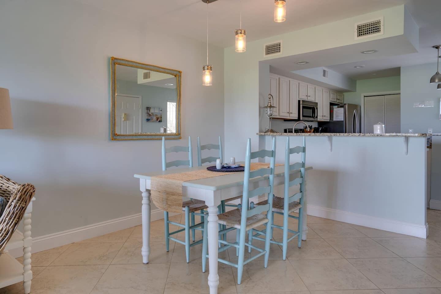 HARBOUR POINT CONDO - Residential