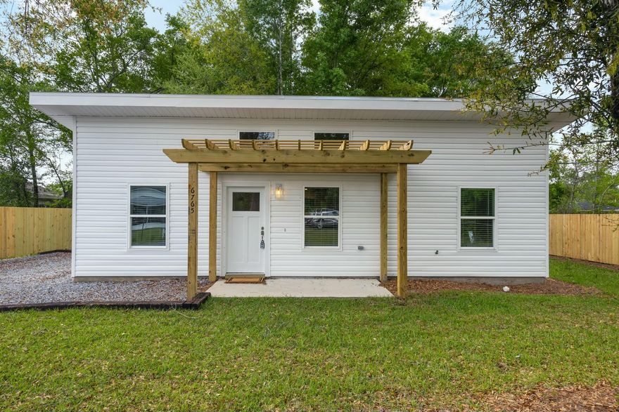 BUILDER OFFERING A FLEXIBLE $5K BUYER INCENTIVE, USE IT FOR CLOSING COSTS, RATE BUY-DOWN, ETC!This beautifully designed 3-bed, 2-bath home offers 917 SqFt of stylish living space. Natural light fills the home, highlighting luxury vinyl flooring and quartz countertops throughout. The open kitchen features stainless steel appliances, plus a washer & dryer for added convenience. Enjoy a fenced backyard with a 6-ft fence and gravel driveway for easy parking. Move-in ready with modern upgrades!Buyer/buyer's agent to verify all details.