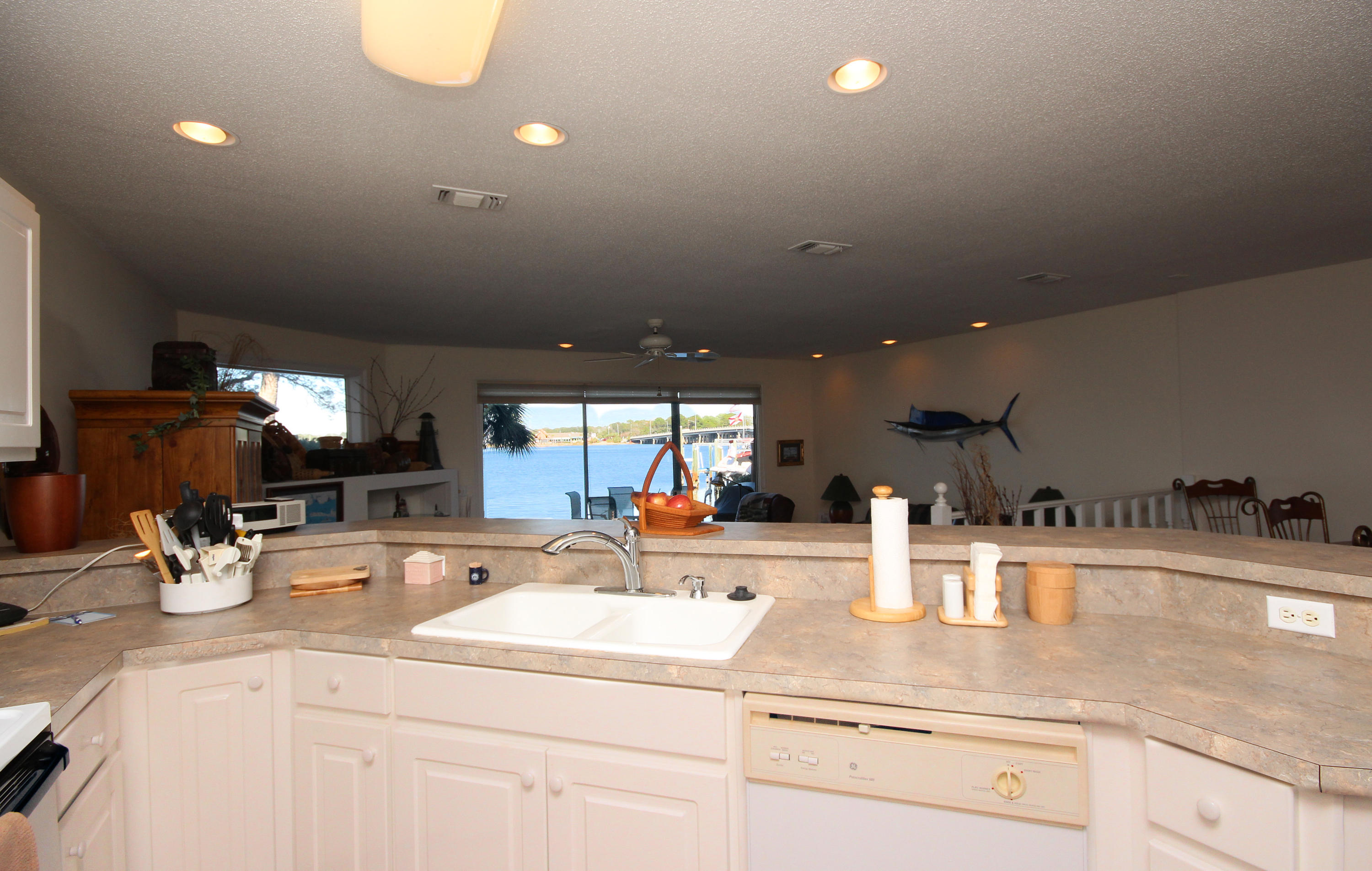 CAPTIVA COVE - Residential