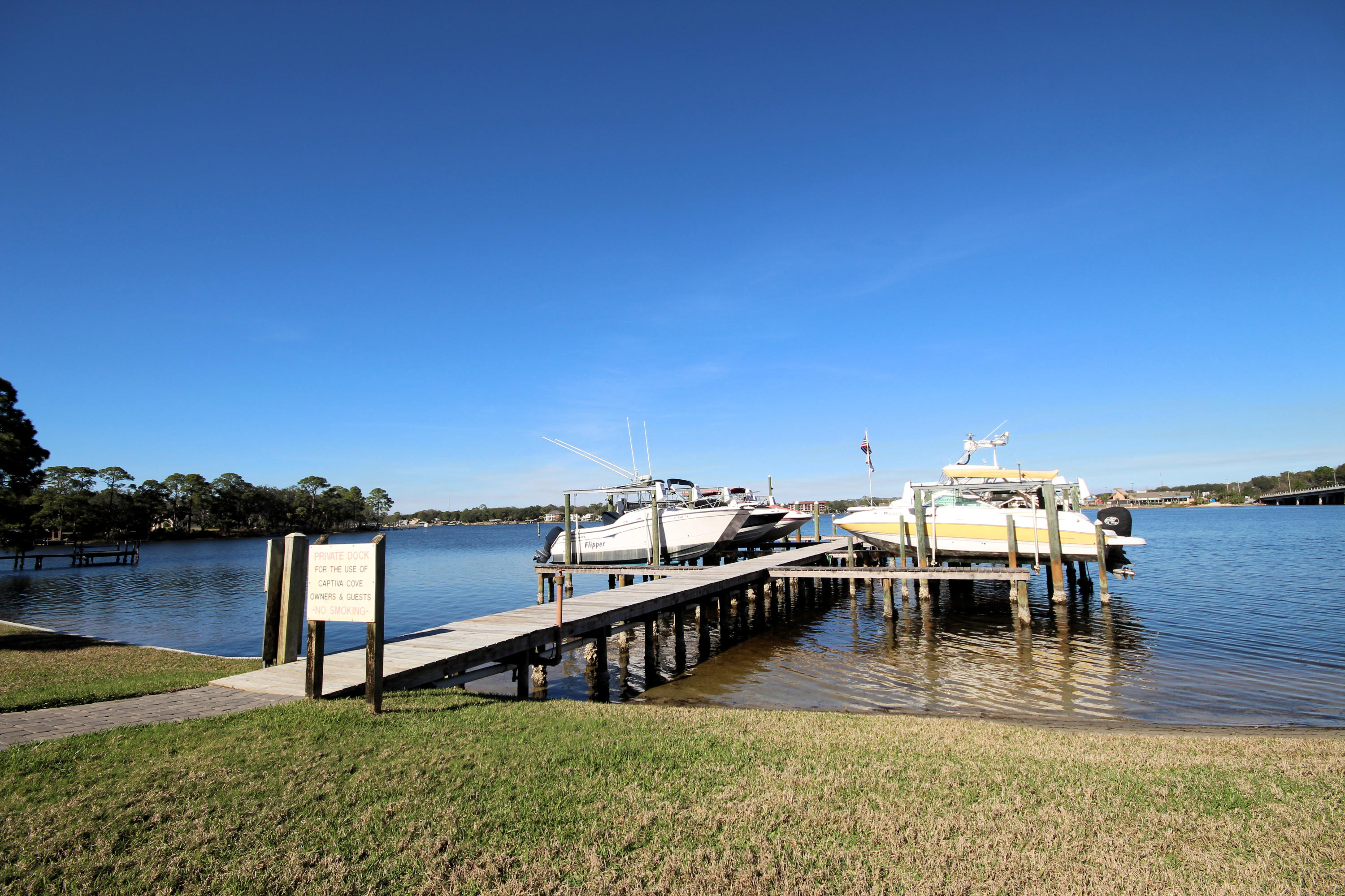CAPTIVA COVE - Residential