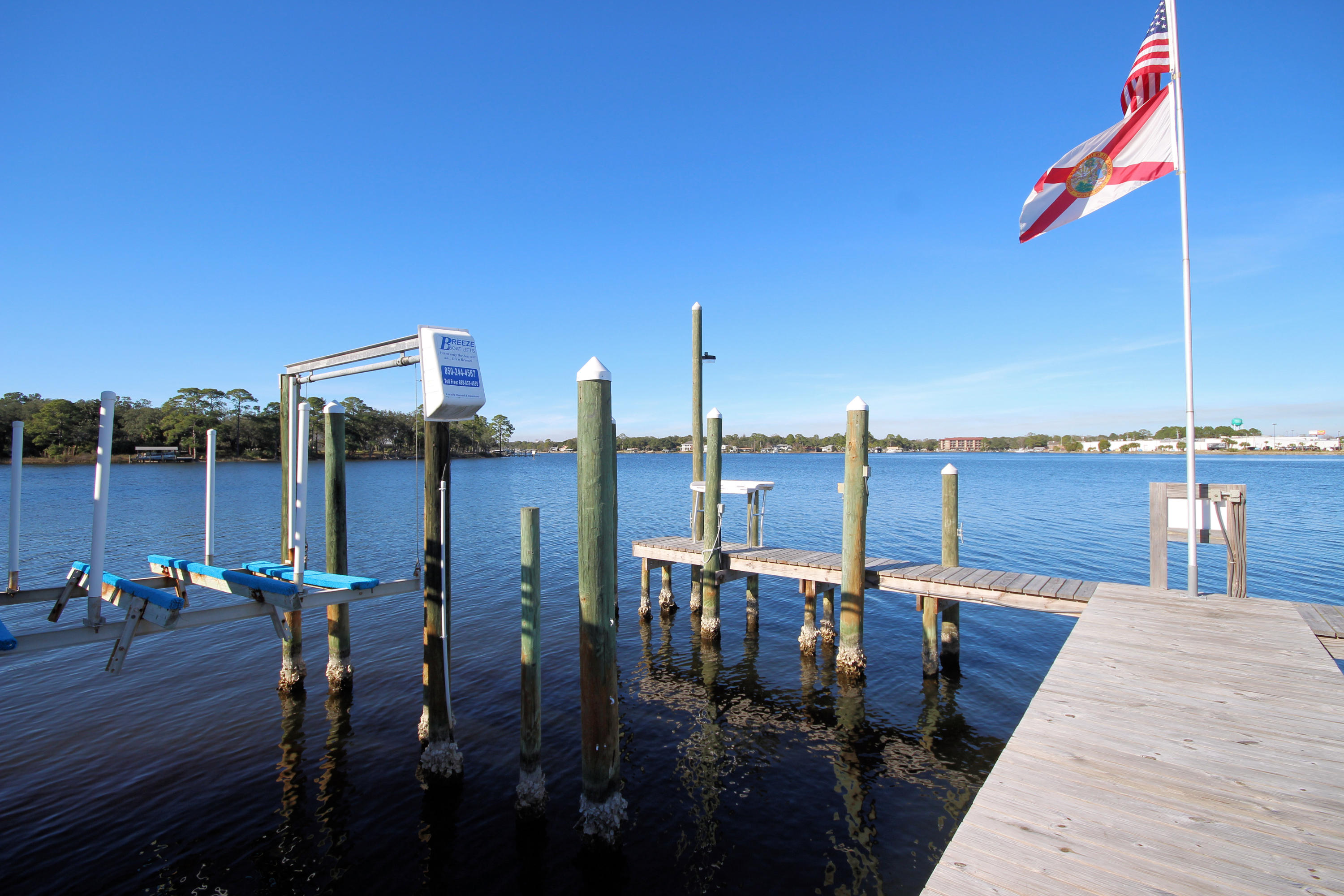 CAPTIVA COVE - Residential