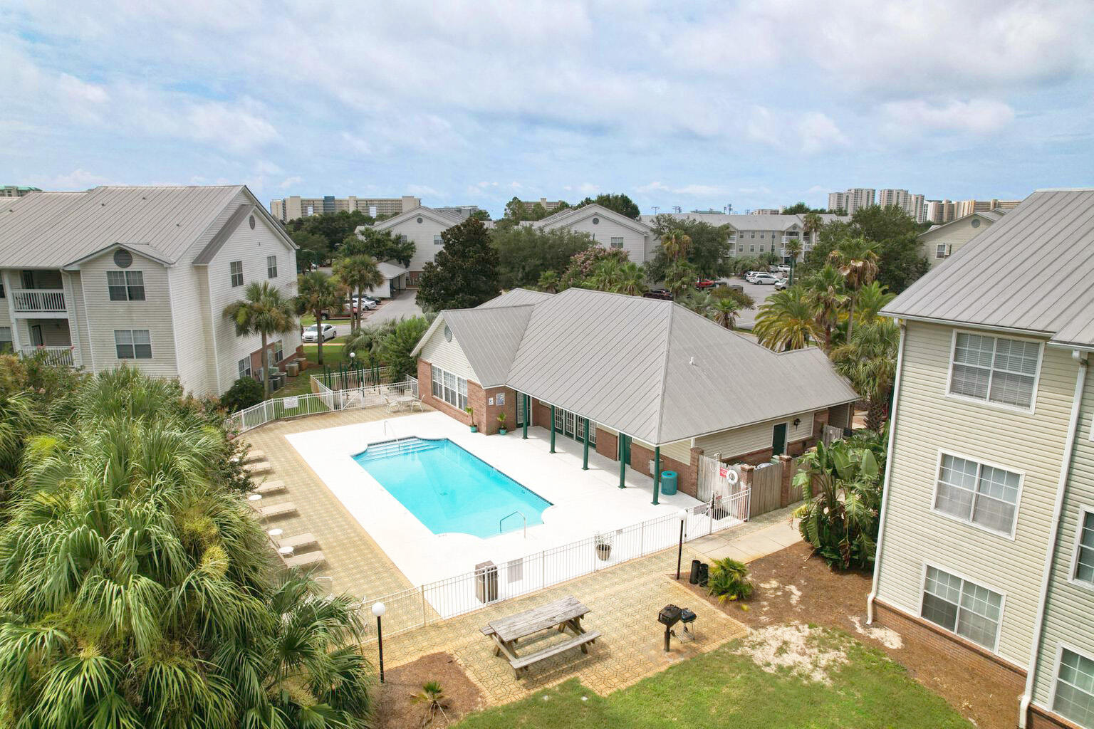 INDIAN LAKE - Residential