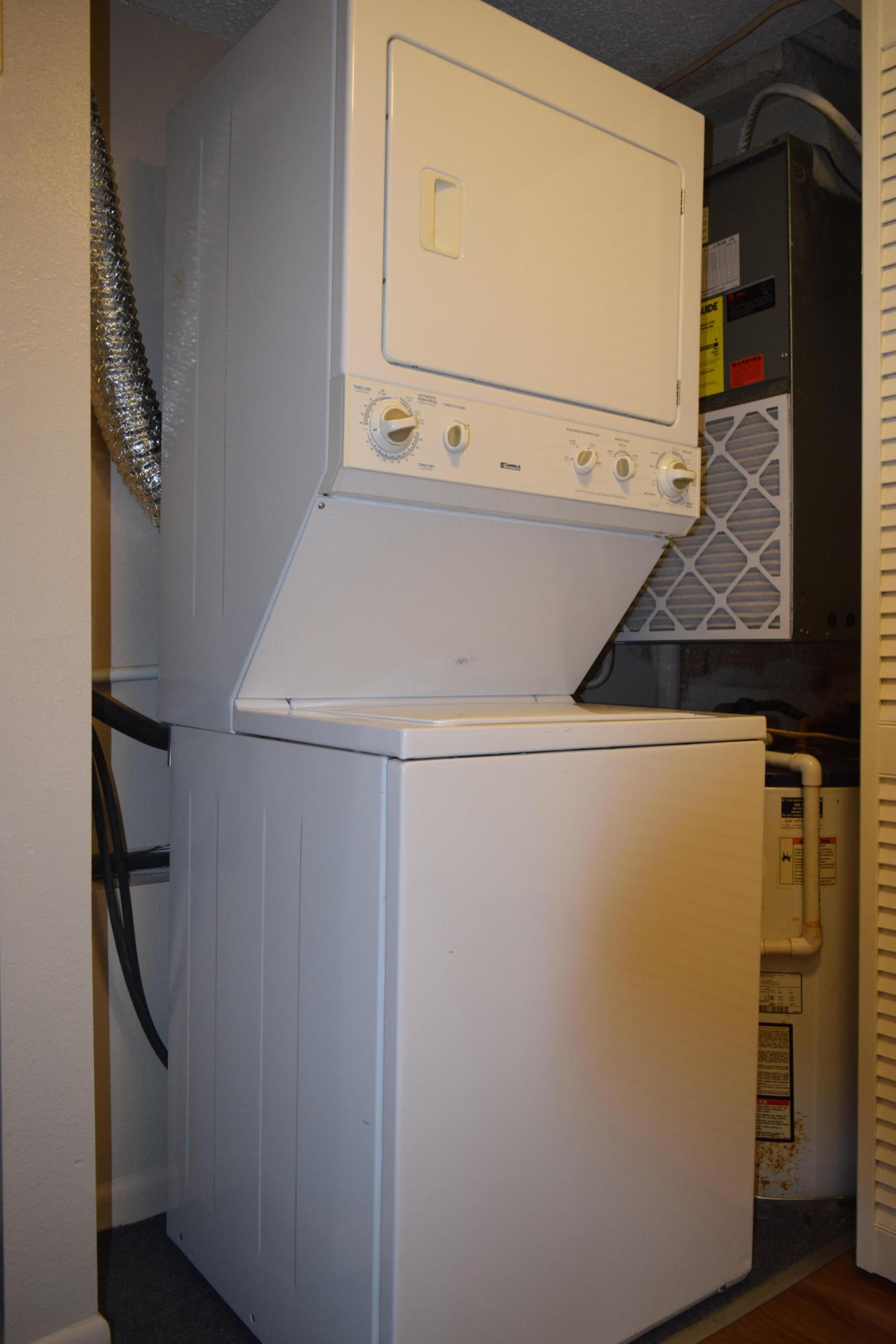 ISLANDWOOD COND - Residential