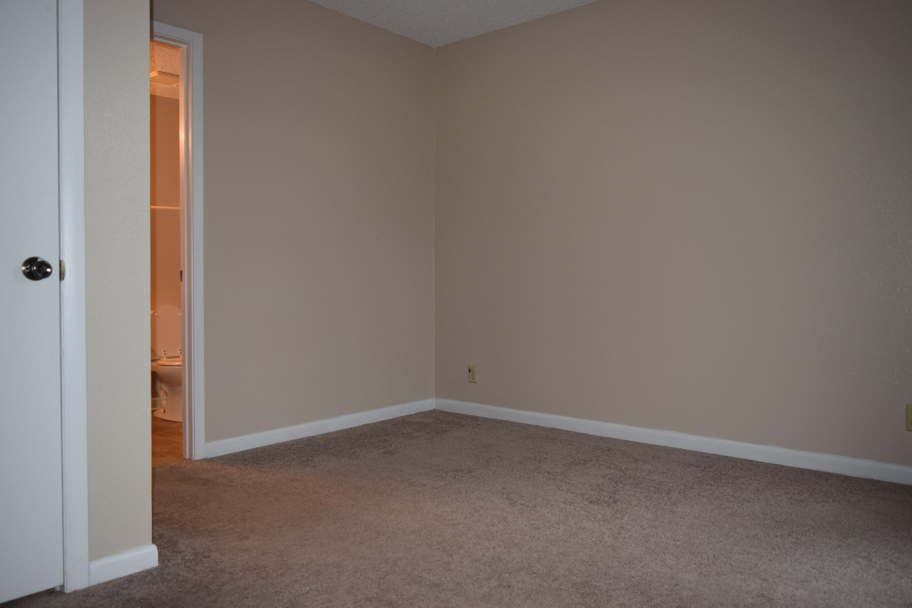 ISLANDWOOD COND - Residential