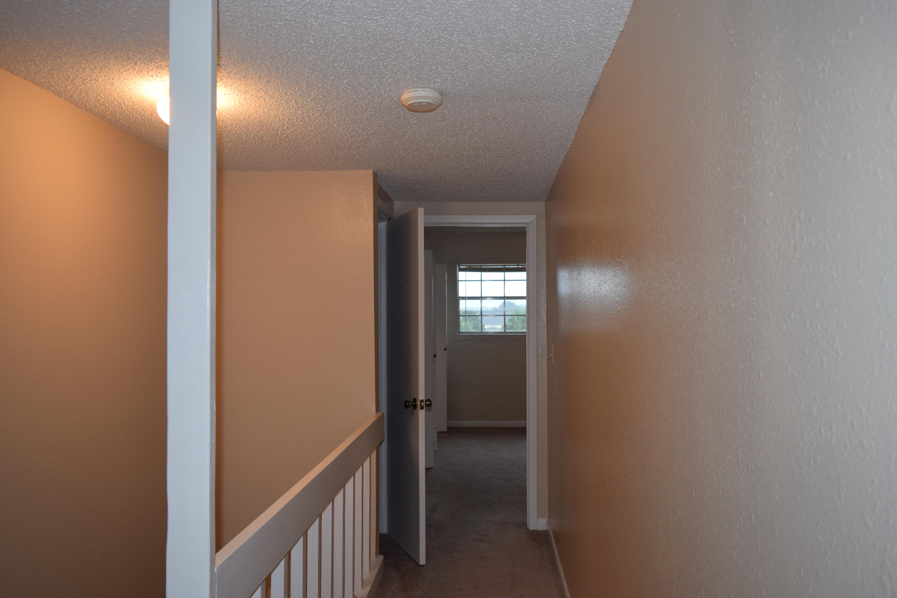 ISLANDWOOD COND - Residential