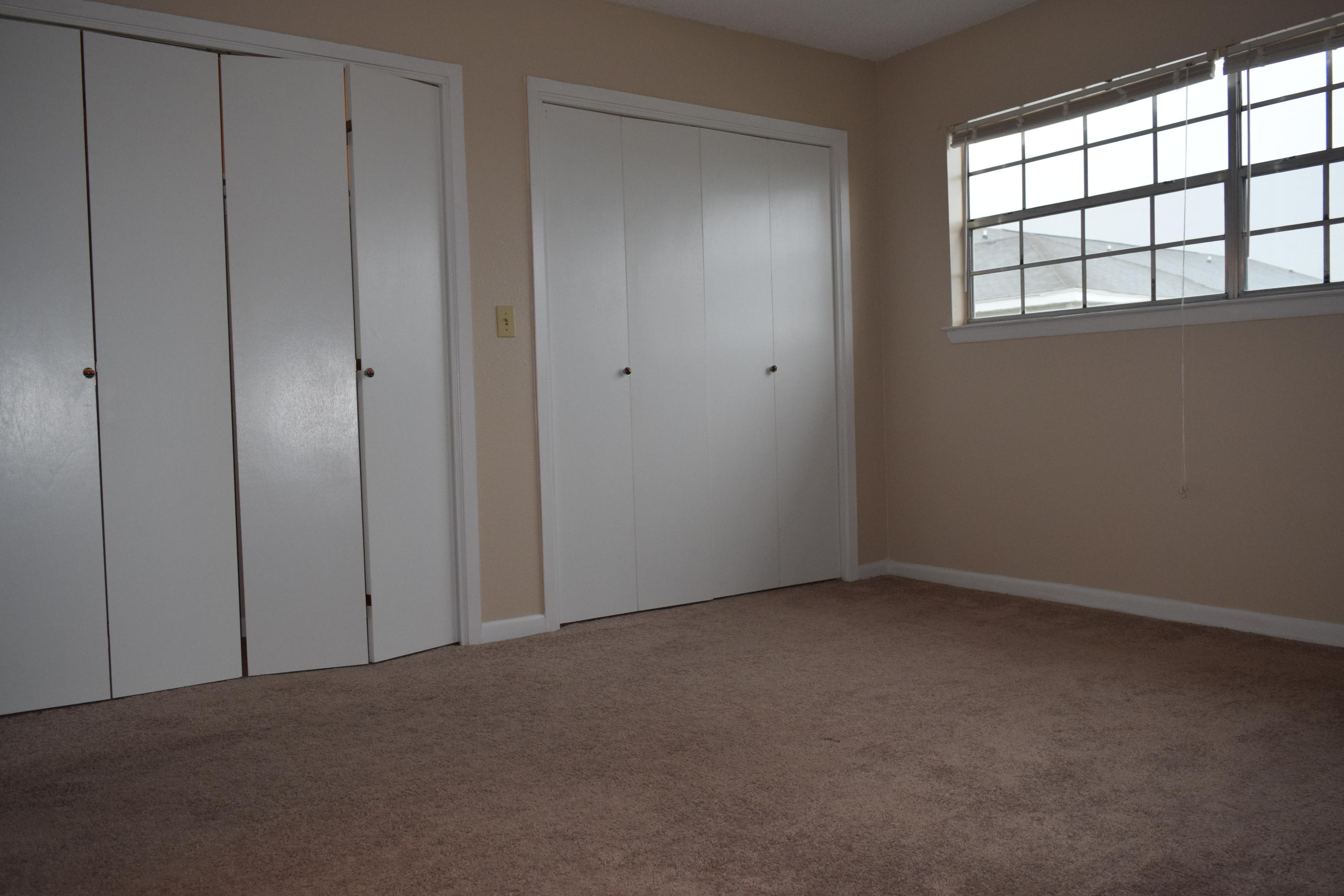 ISLANDWOOD COND - Residential