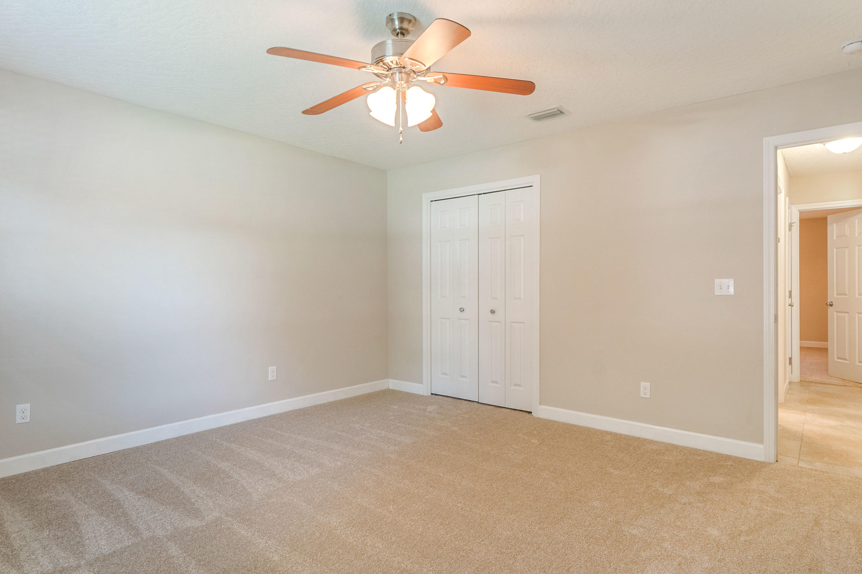 GARNIERS BEACH 6TH - Residential