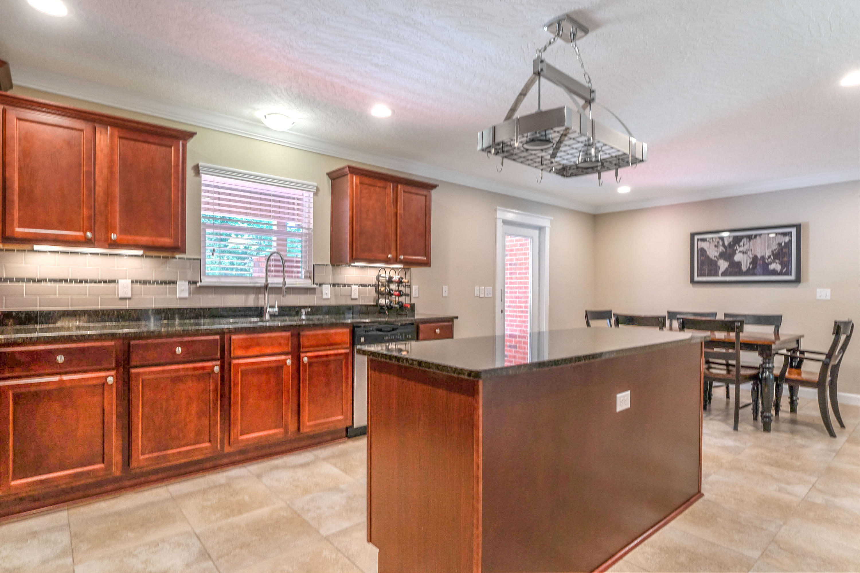 GARNIERS BEACH 6TH - Residential