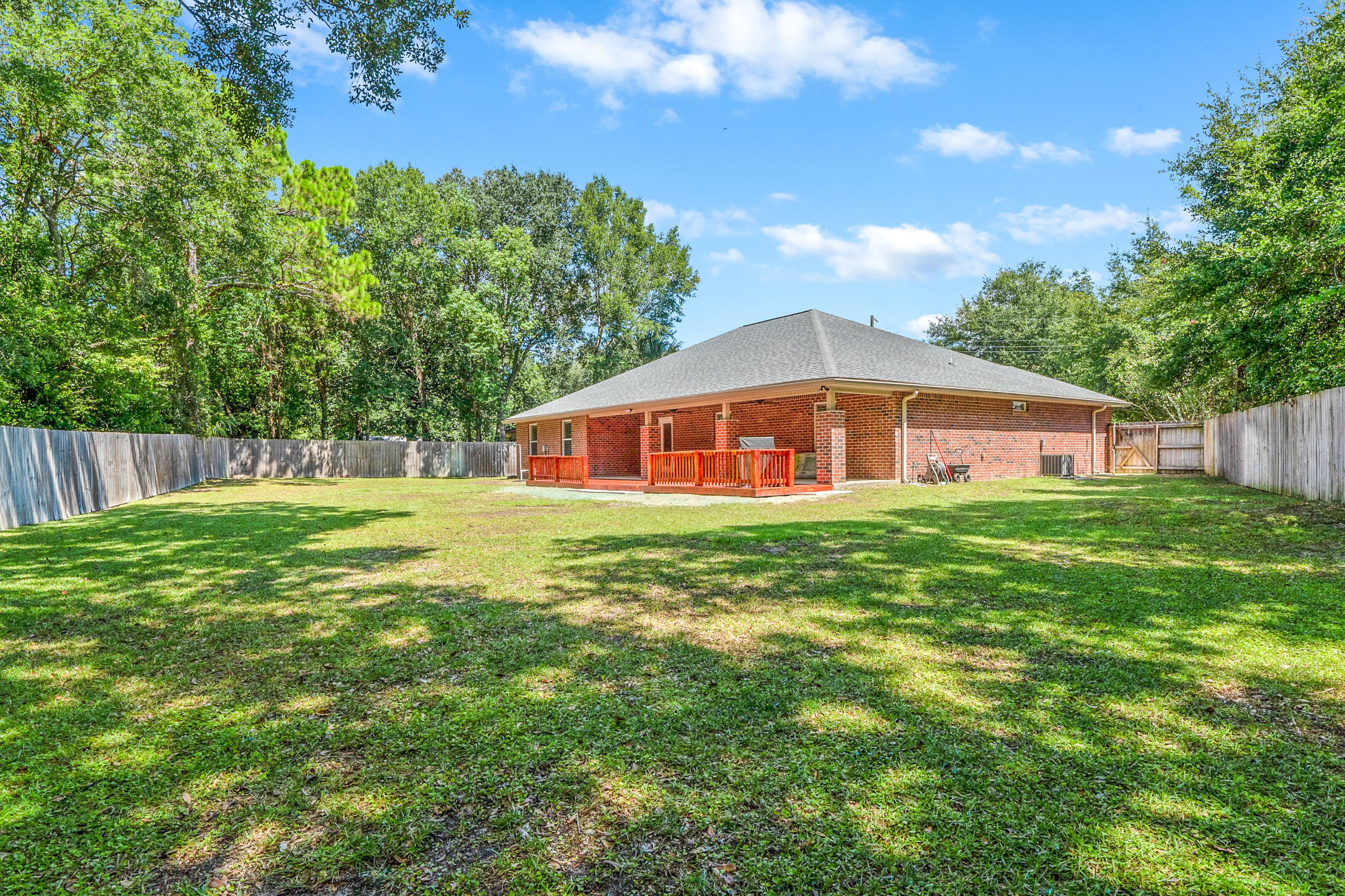 GARNIERS BEACH 6TH - Residential