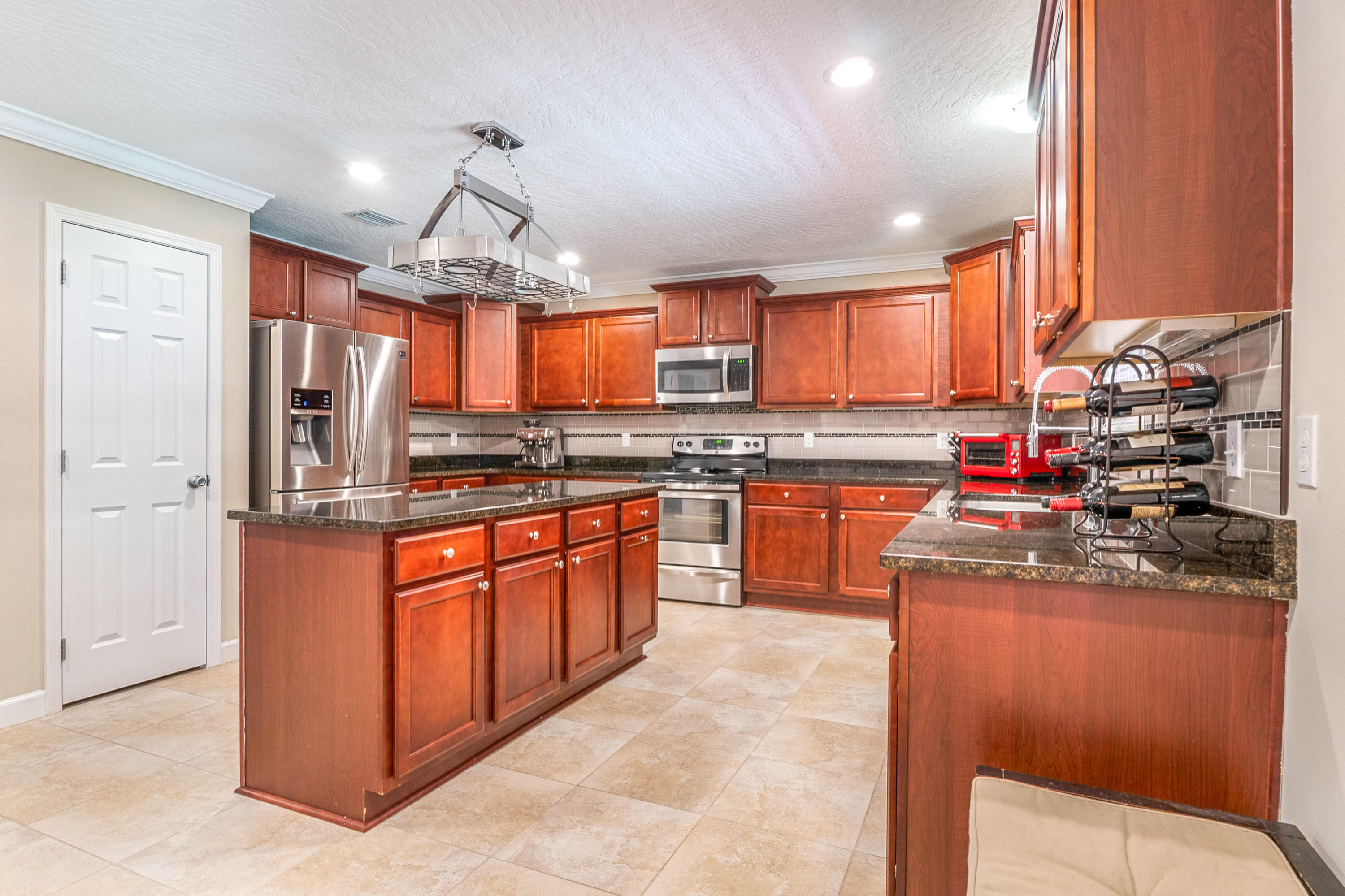 GARNIERS BEACH 6TH - Residential