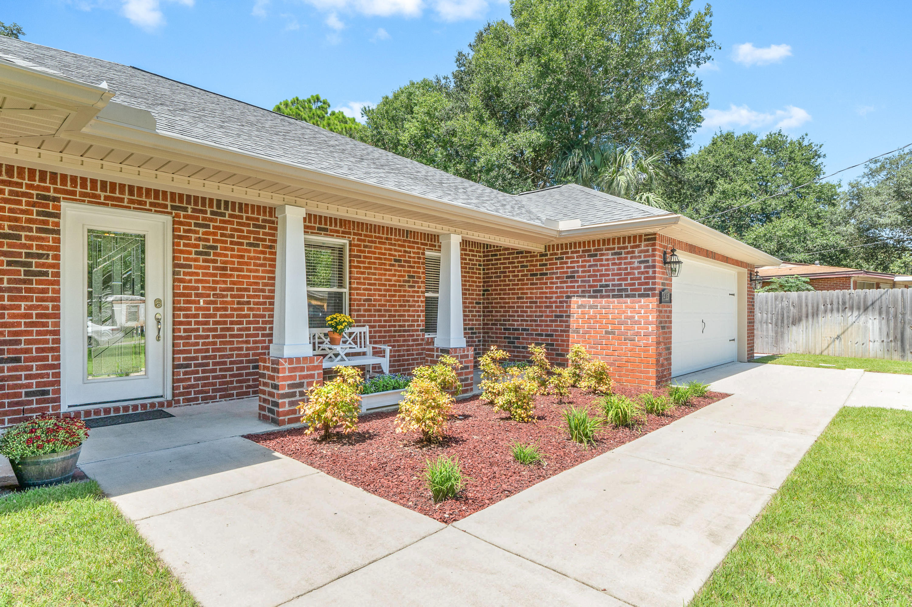 GARNIERS BEACH 6TH - Residential