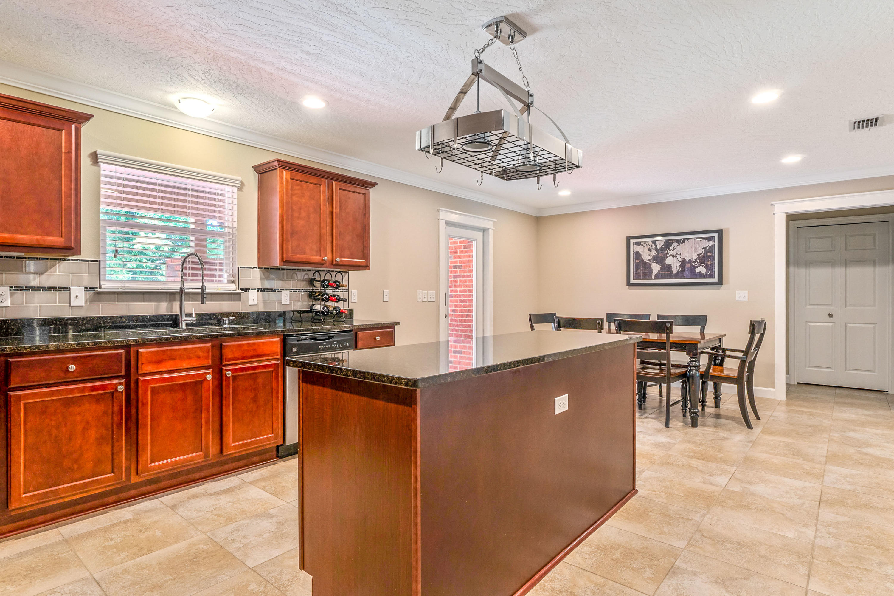 GARNIERS BEACH 6TH - Residential