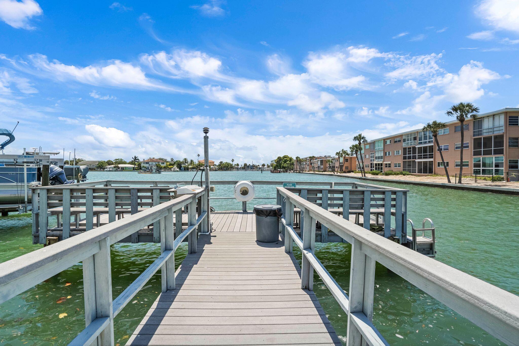 THREE PALMS POINTE CONDO - Residential
