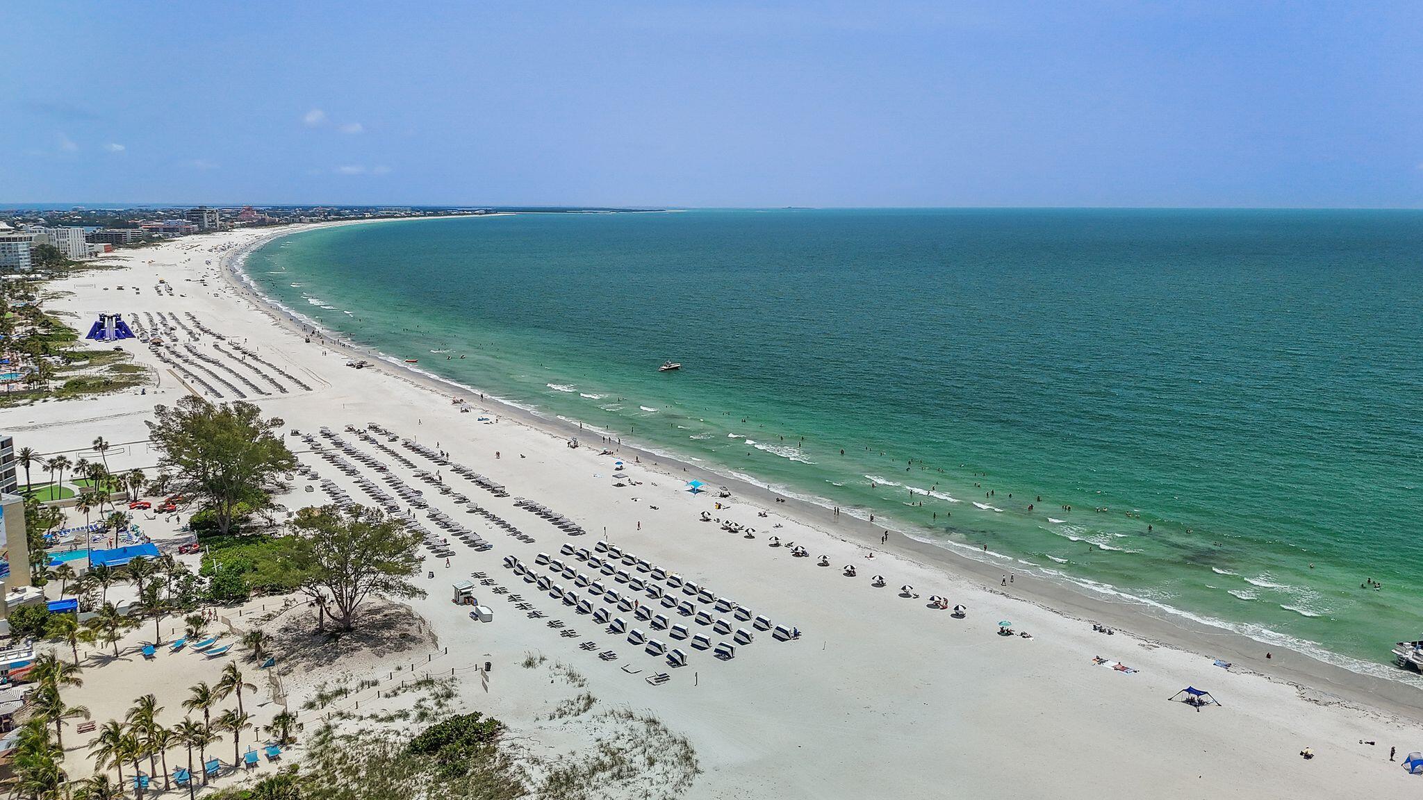 THREE PALMS POINTE CONDO - Residential