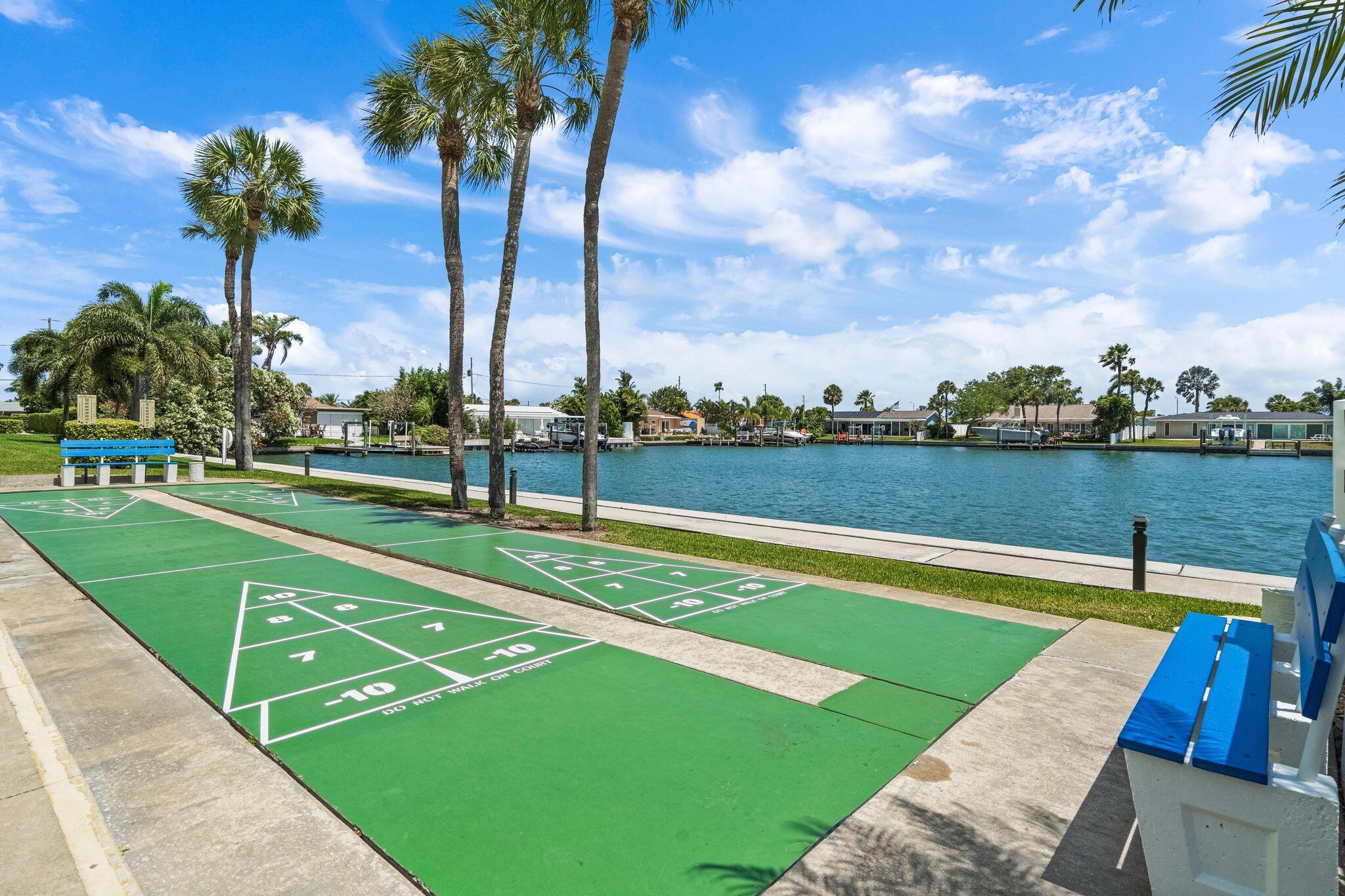THREE PALMS POINTE CONDO - Residential