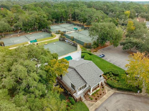 A home in Niceville