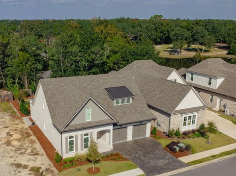 A home in Niceville