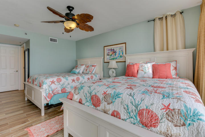 LONG BEACH - Residential