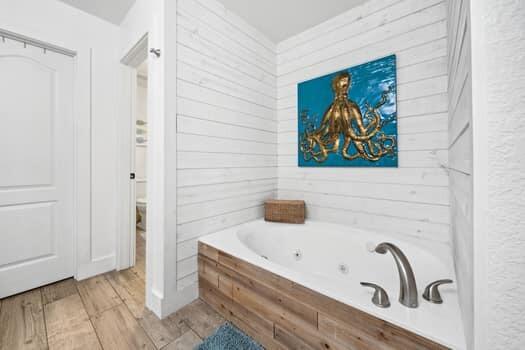 DRIFTWOOD ESTATES - Residential
