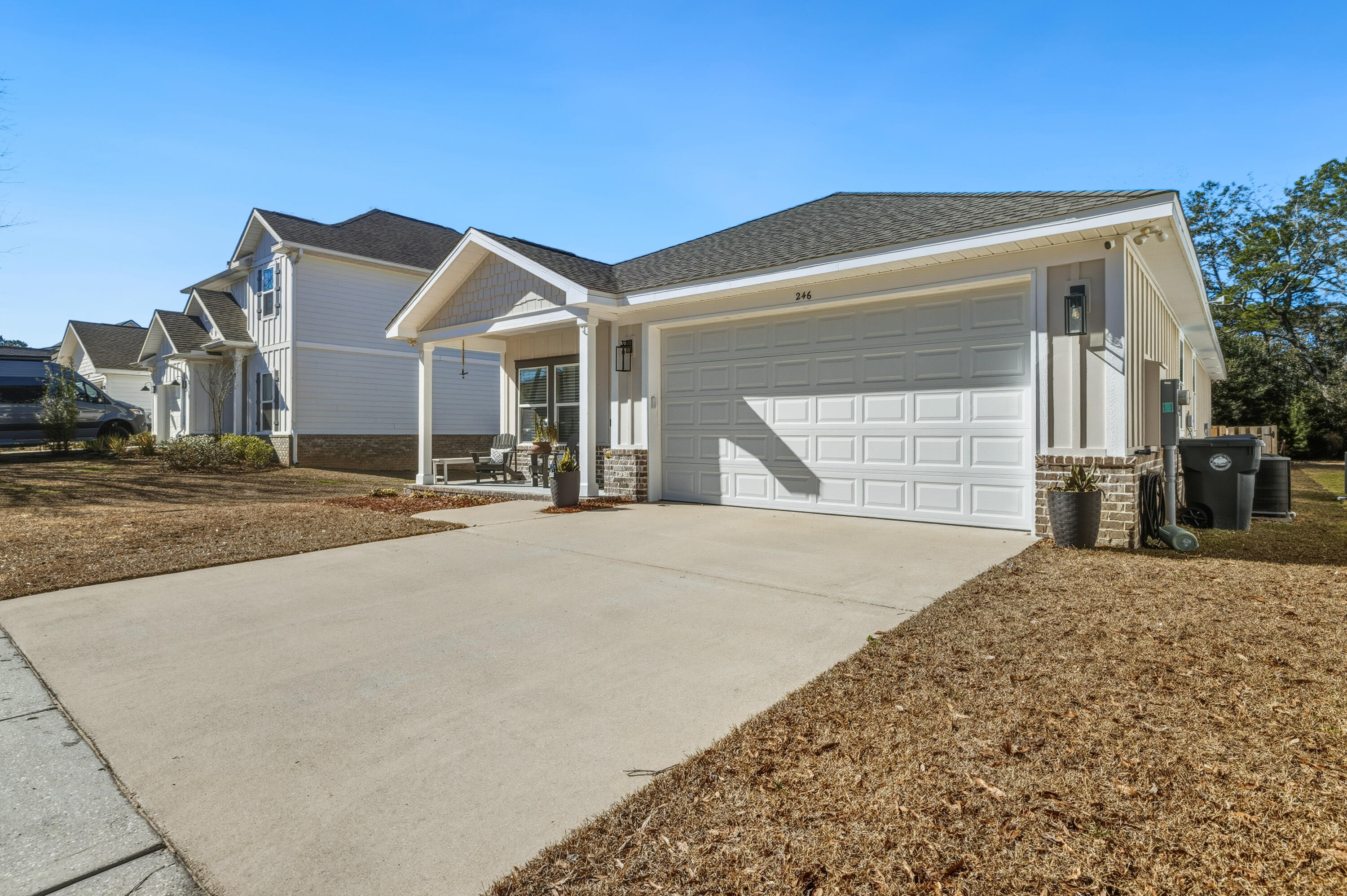 LAGRANGE LANDING - Residential