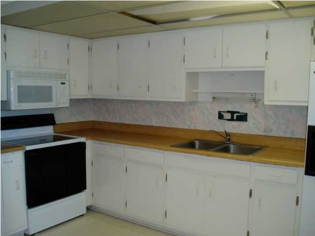 SEA PALM CONDO - Residential Lease