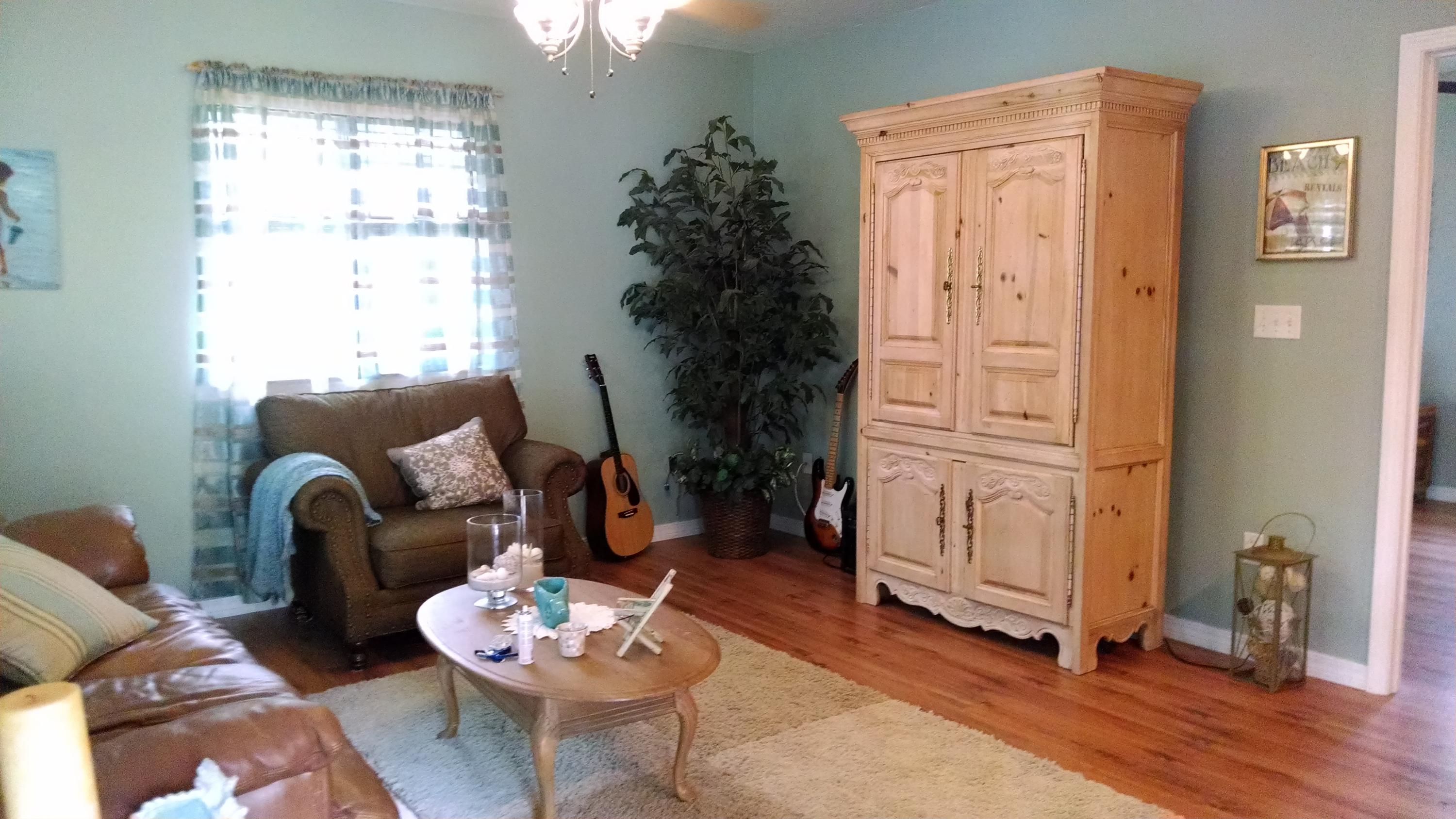 DOLPHIN POINT ESTATES - Residential