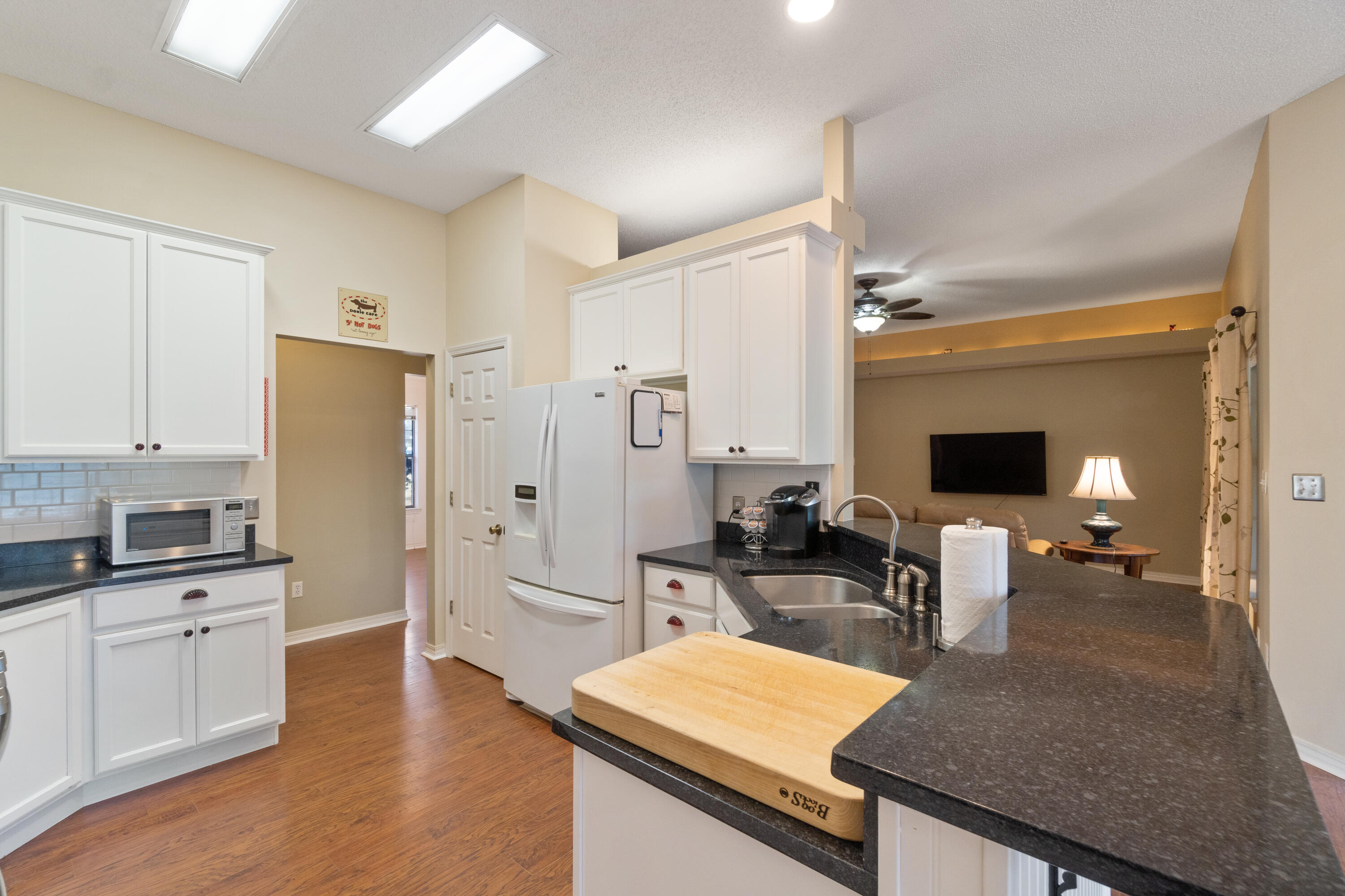 BISCAYNE POINTE - Residential