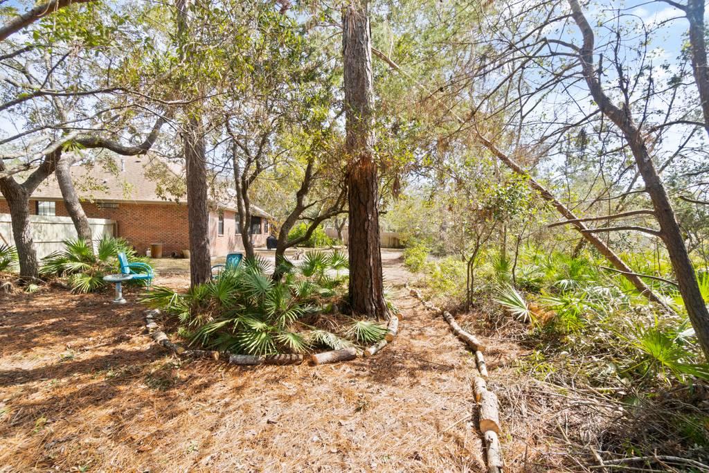 BISCAYNE POINTE - Residential