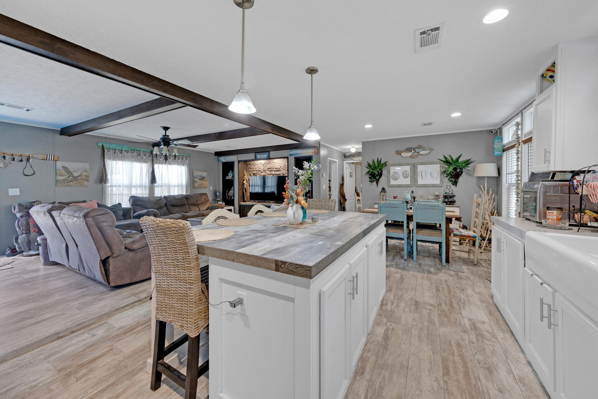 FOX DEN - Residential
