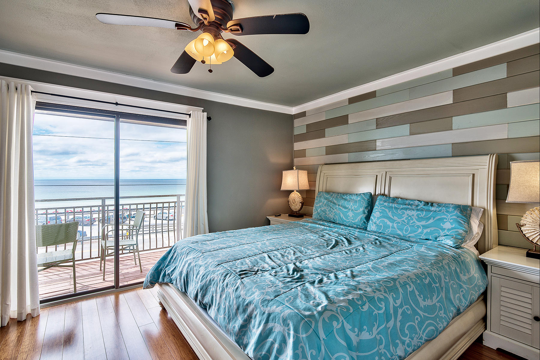 Costa Vista T/H - Residential