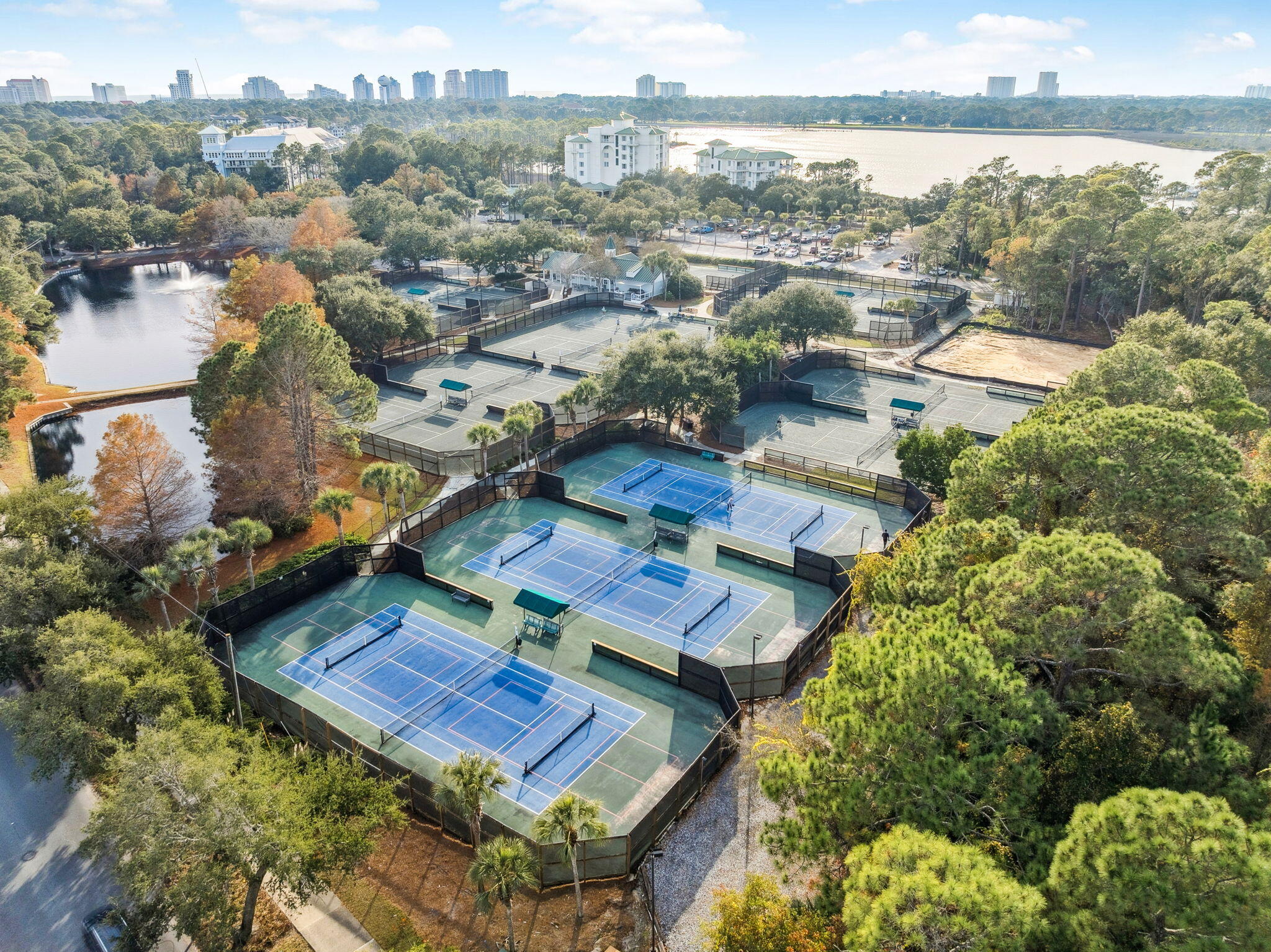 CRYSTAL LAKE AT SANDESTIN - Residential
