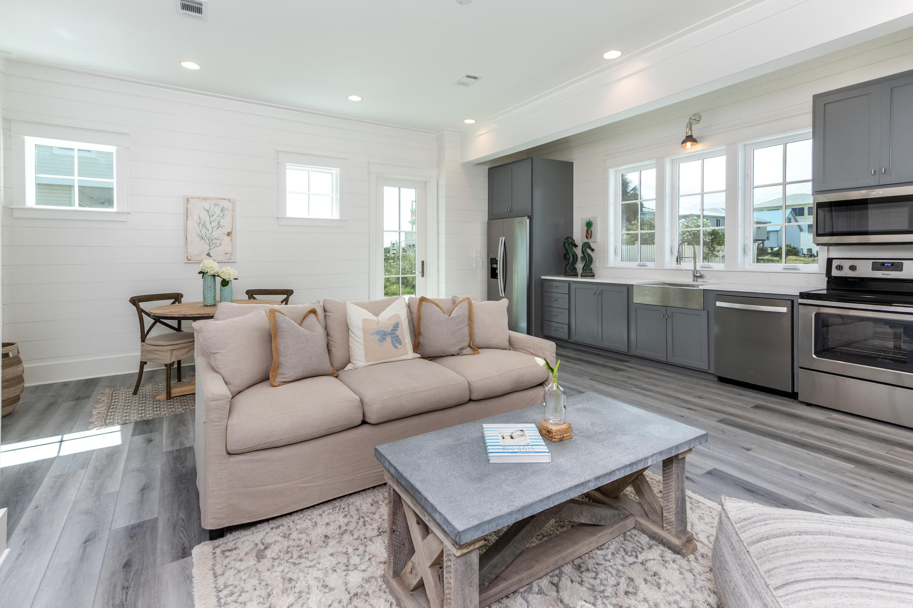 GRAYTON BEACH - Residential