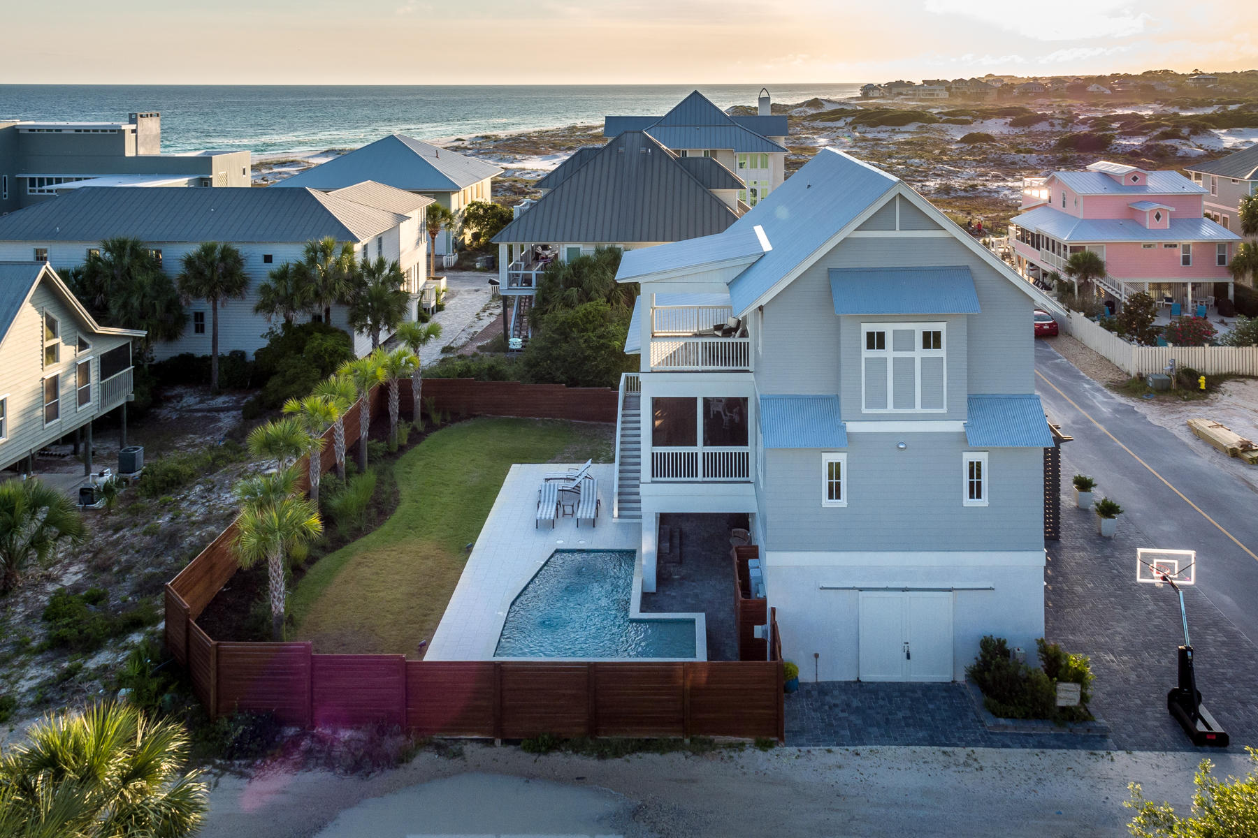 GRAYTON BEACH - Residential