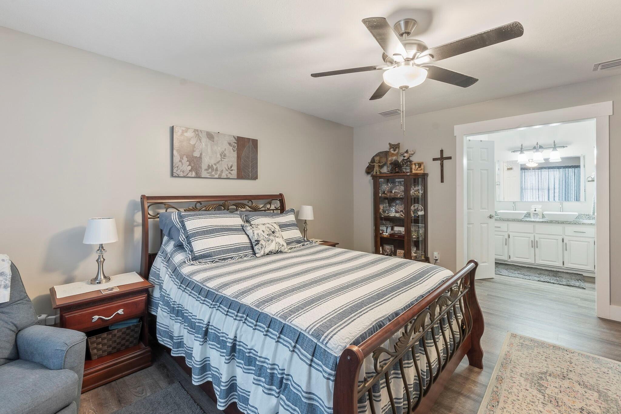 NORTHRIDGE - Residential