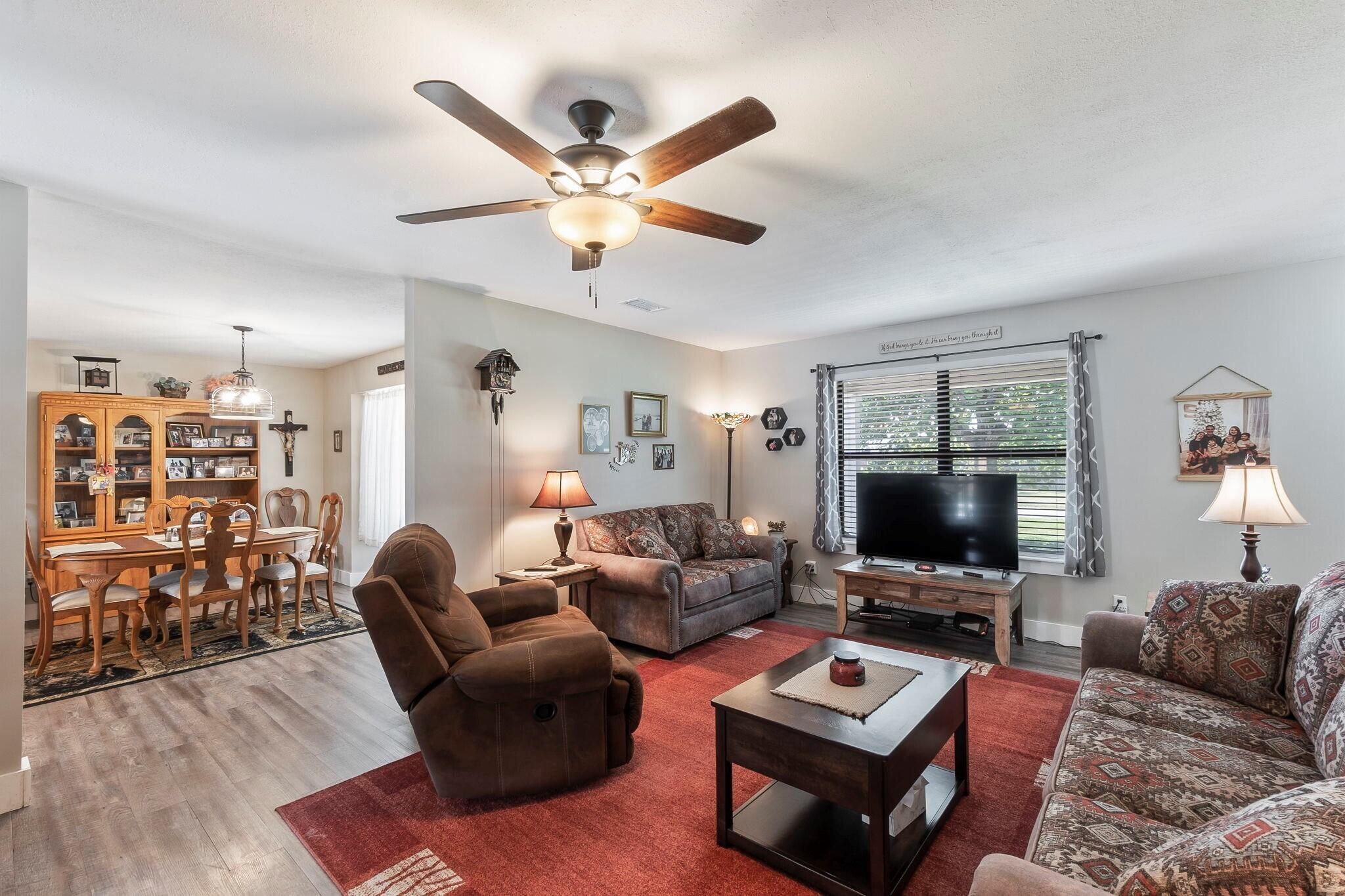 NORTHRIDGE - Residential