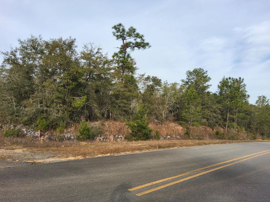 Great opportunity to invest.  This parcel consists of 6 lots that would be perfect for new builds.  Mobile/Manufactured Homes are allowed.  Over 1.4 Acres of buildable land.  Come see today.  Don't Miss this opportunity.