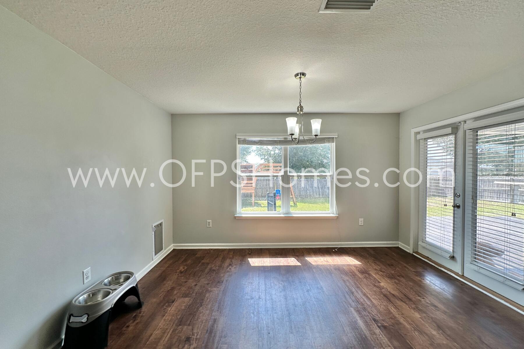 PARTRIDGE HILLS - Residential Lease