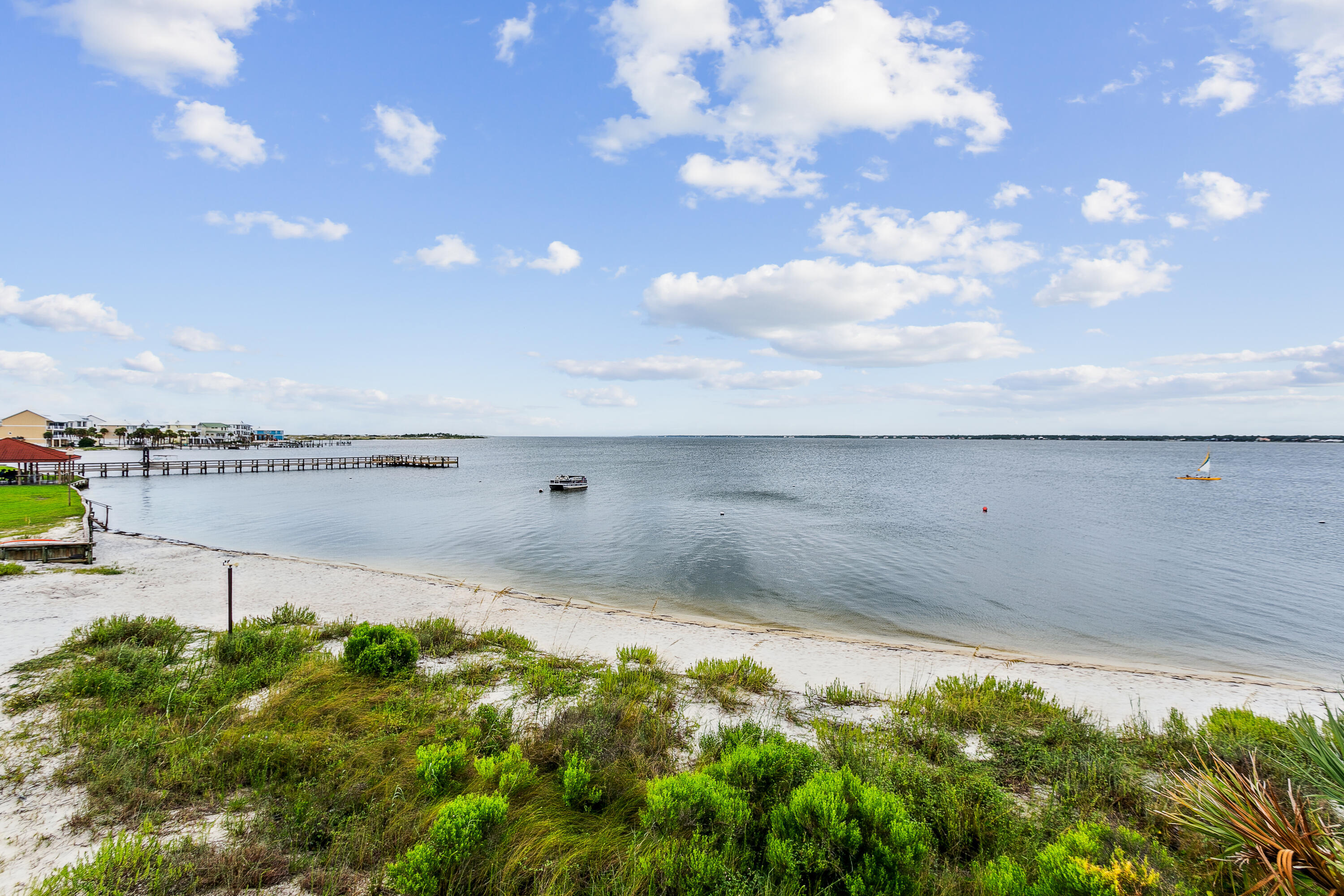 BY THE SEA - Residential