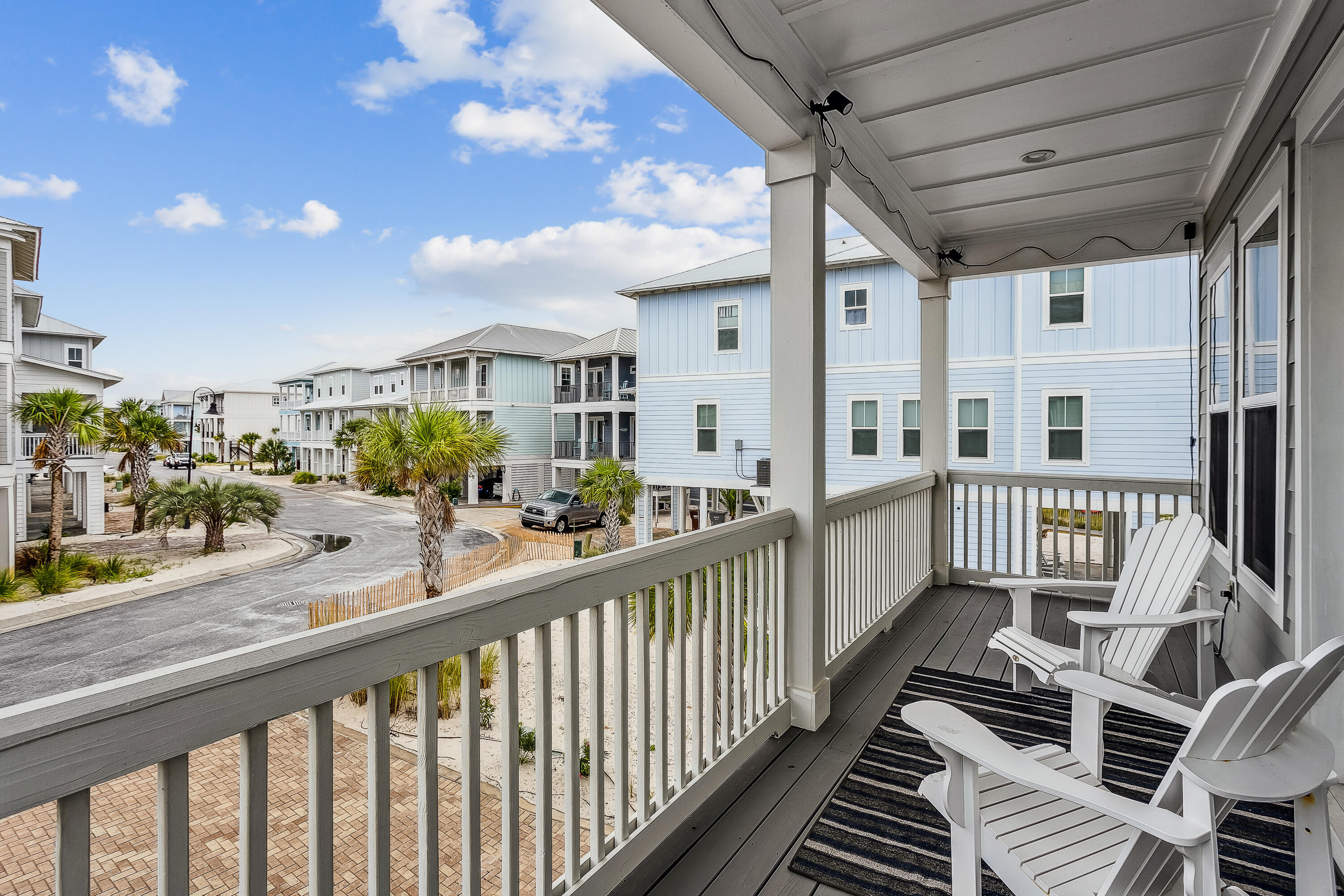 BY THE SEA - Residential