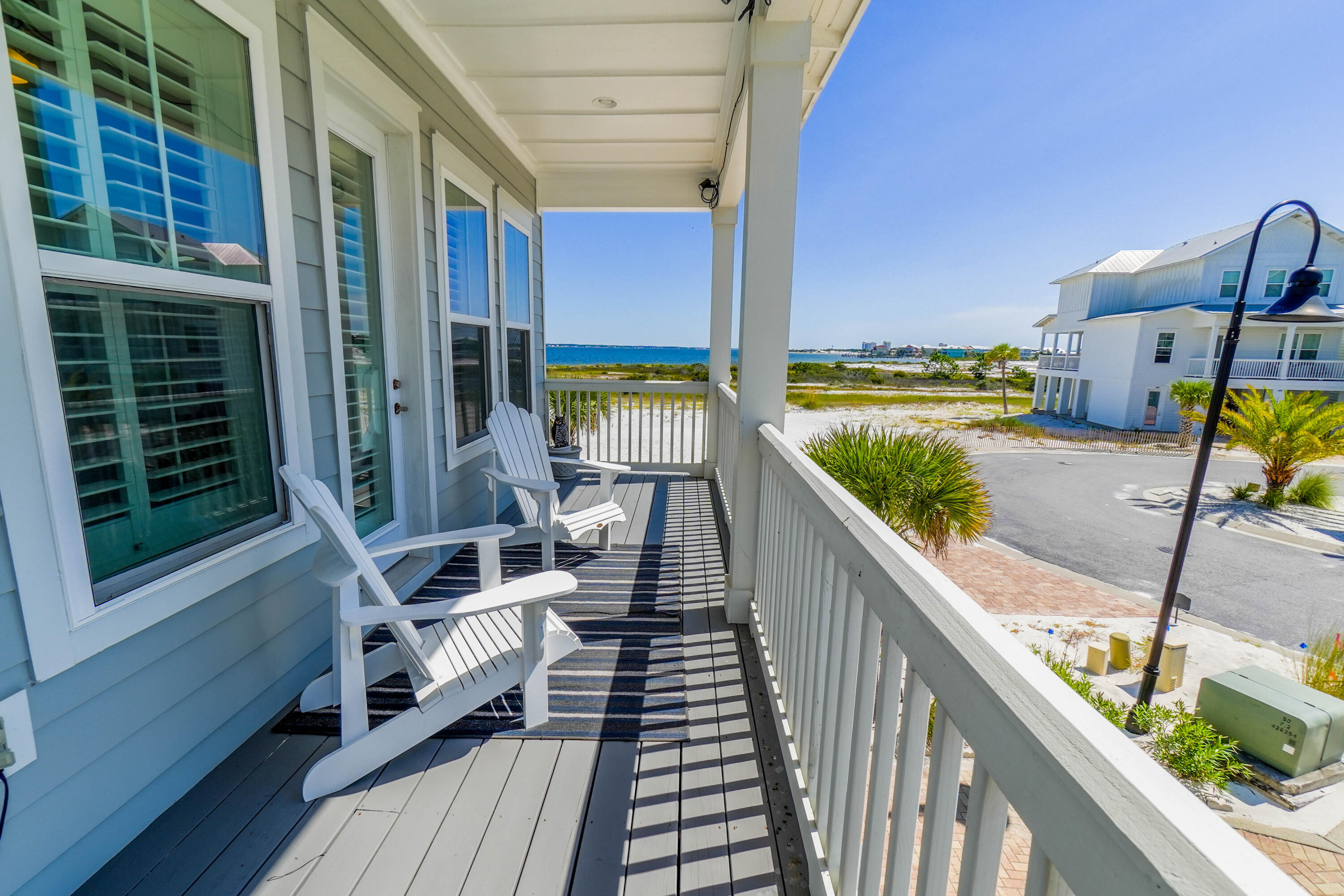 BY THE SEA - Residential