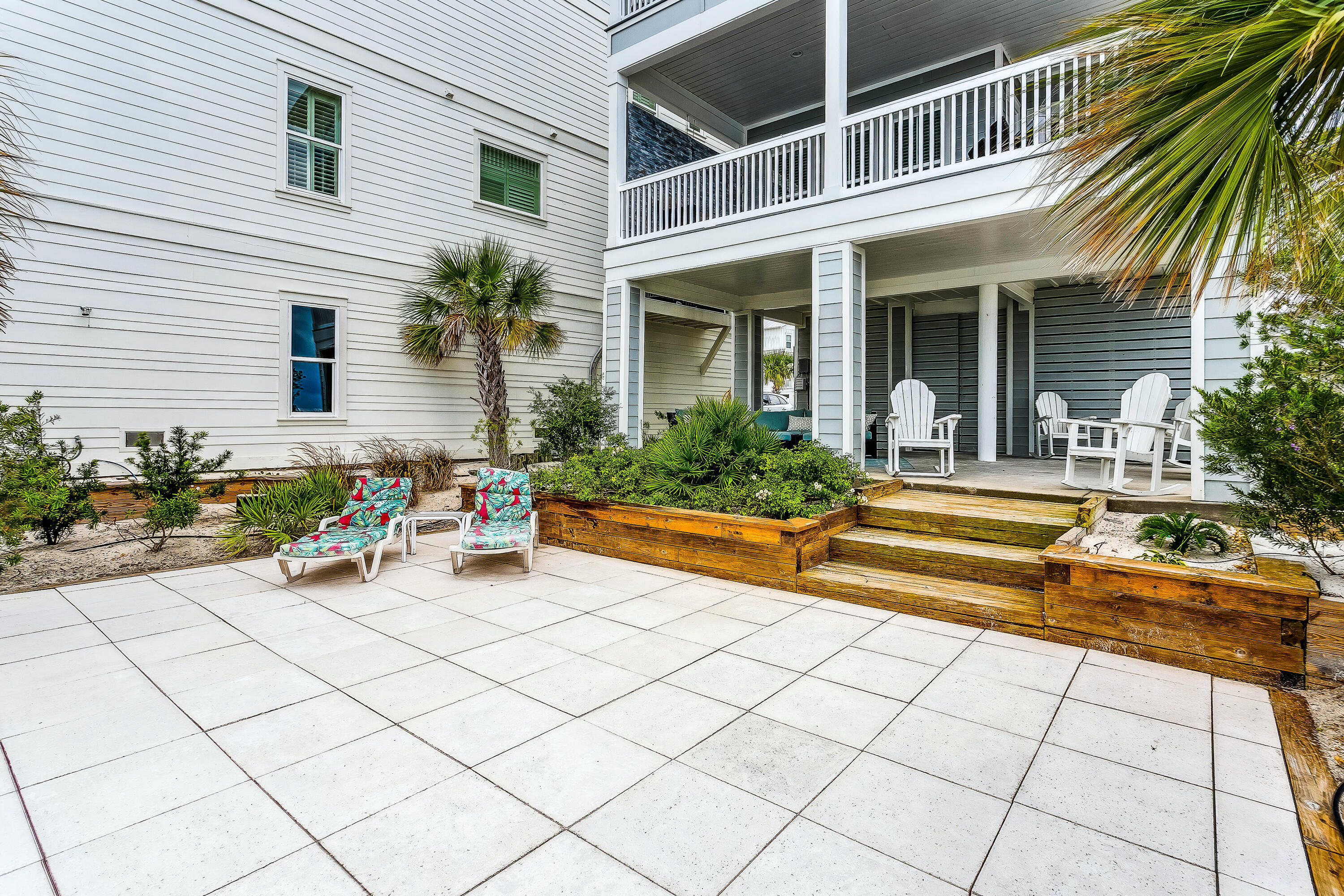 BY THE SEA - Residential