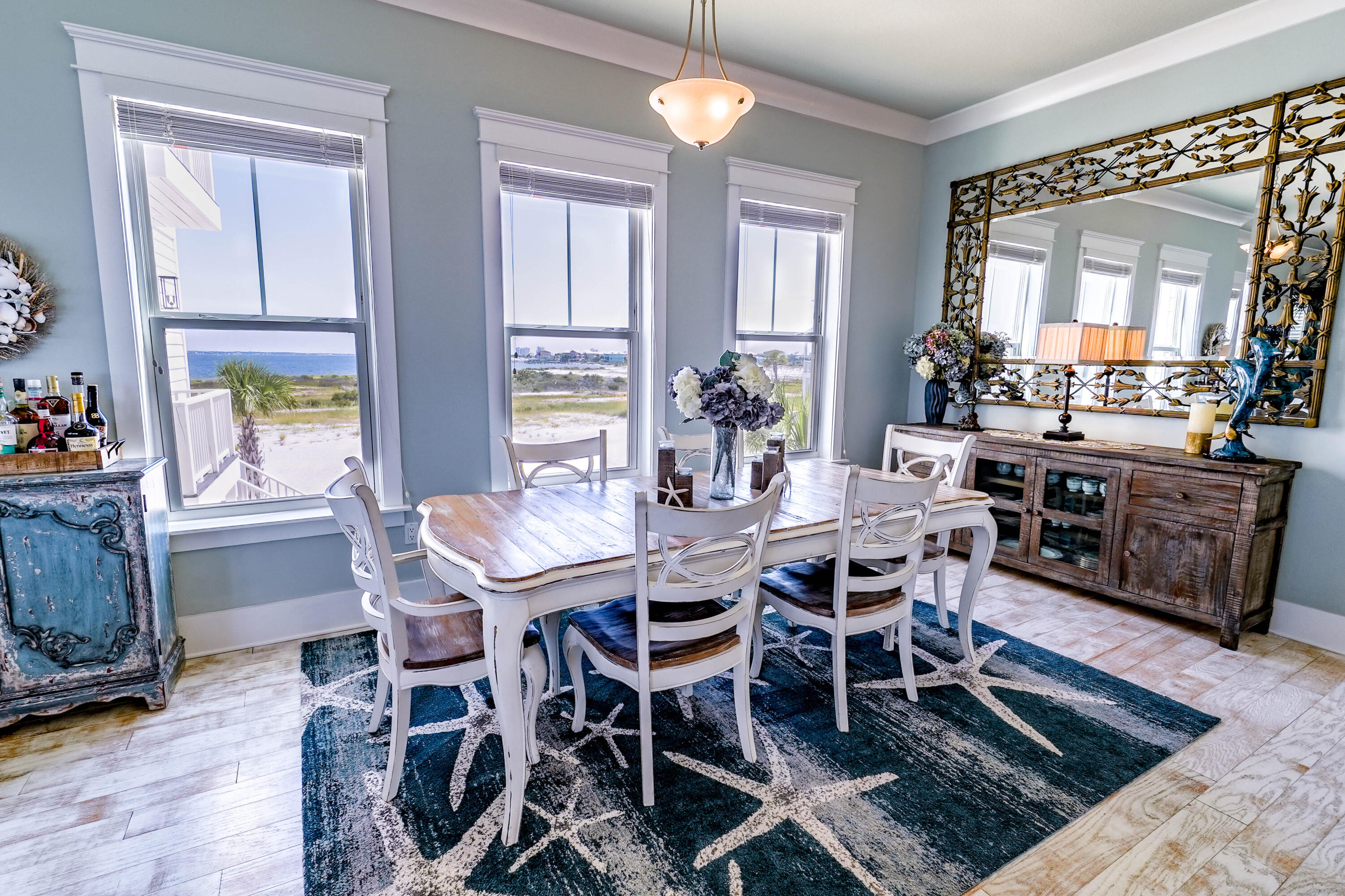 BY THE SEA - Residential