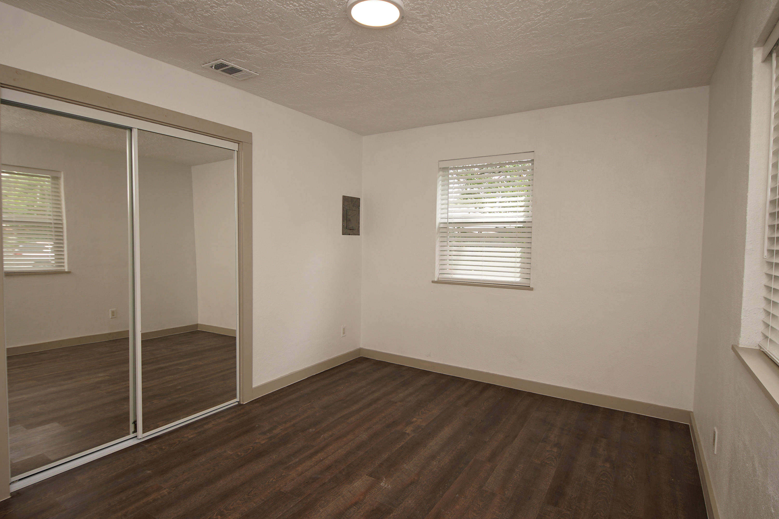 SEABREEZE 3RD ADDN - Residential