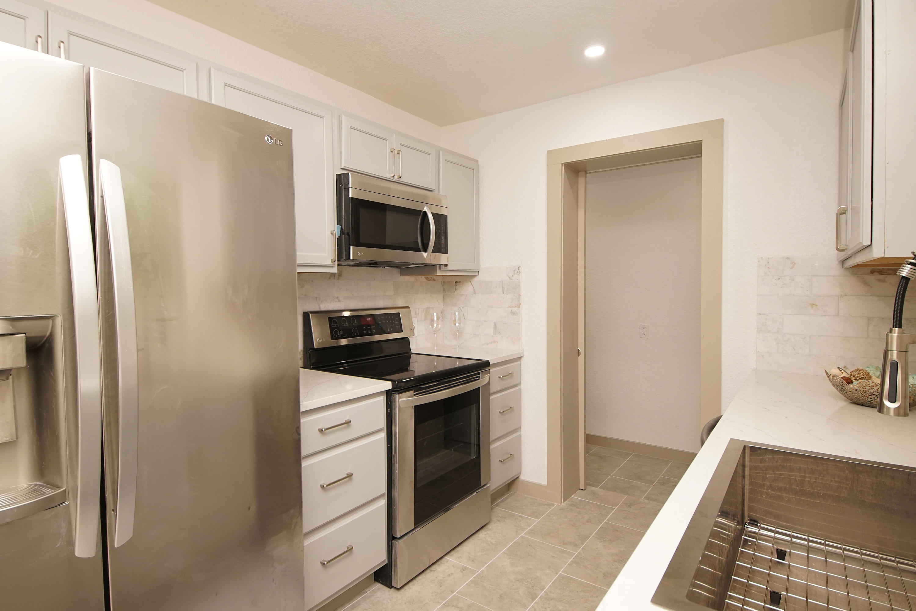 SEABREEZE 3RD ADDN - Residential