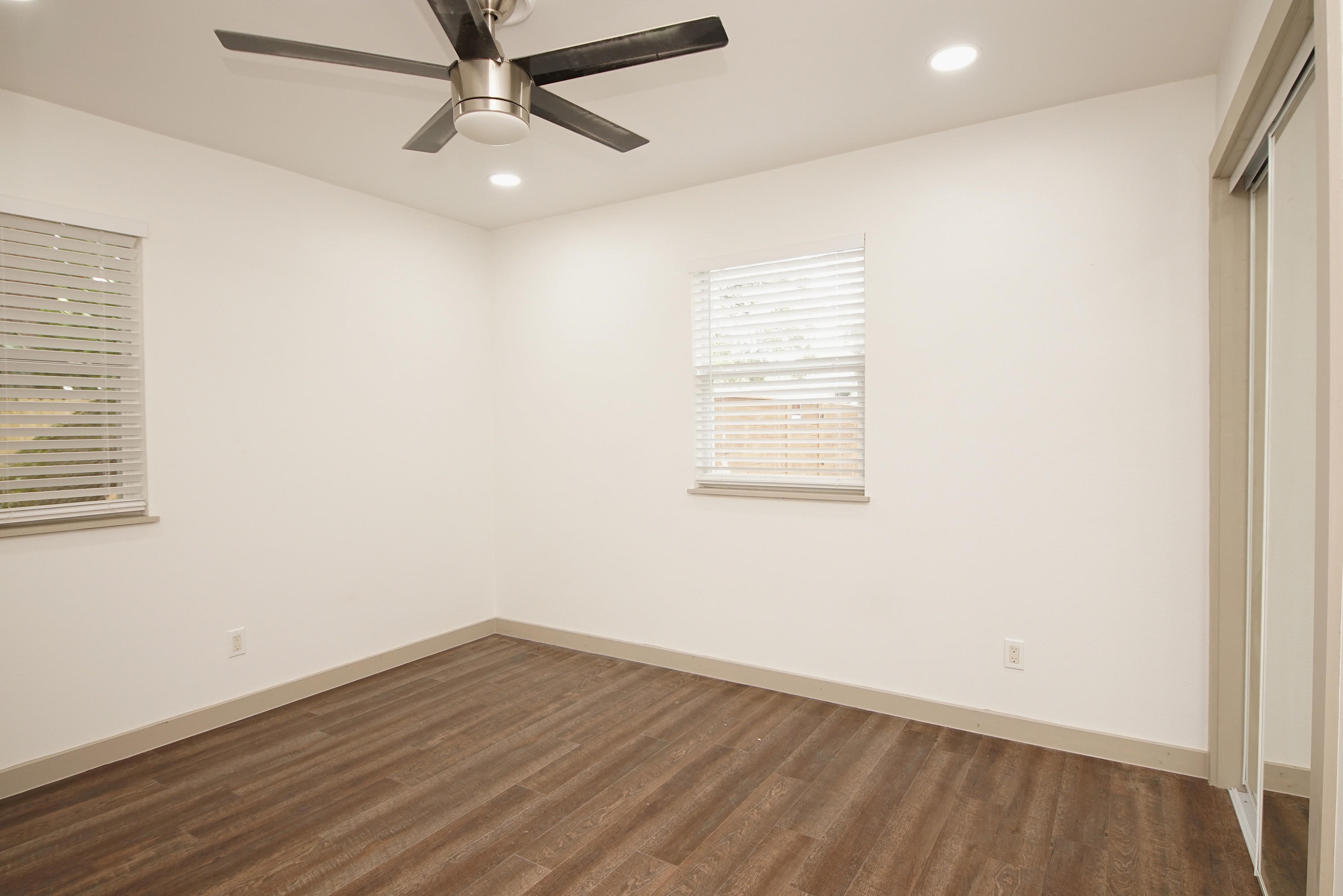 SEABREEZE 3RD ADDN - Residential